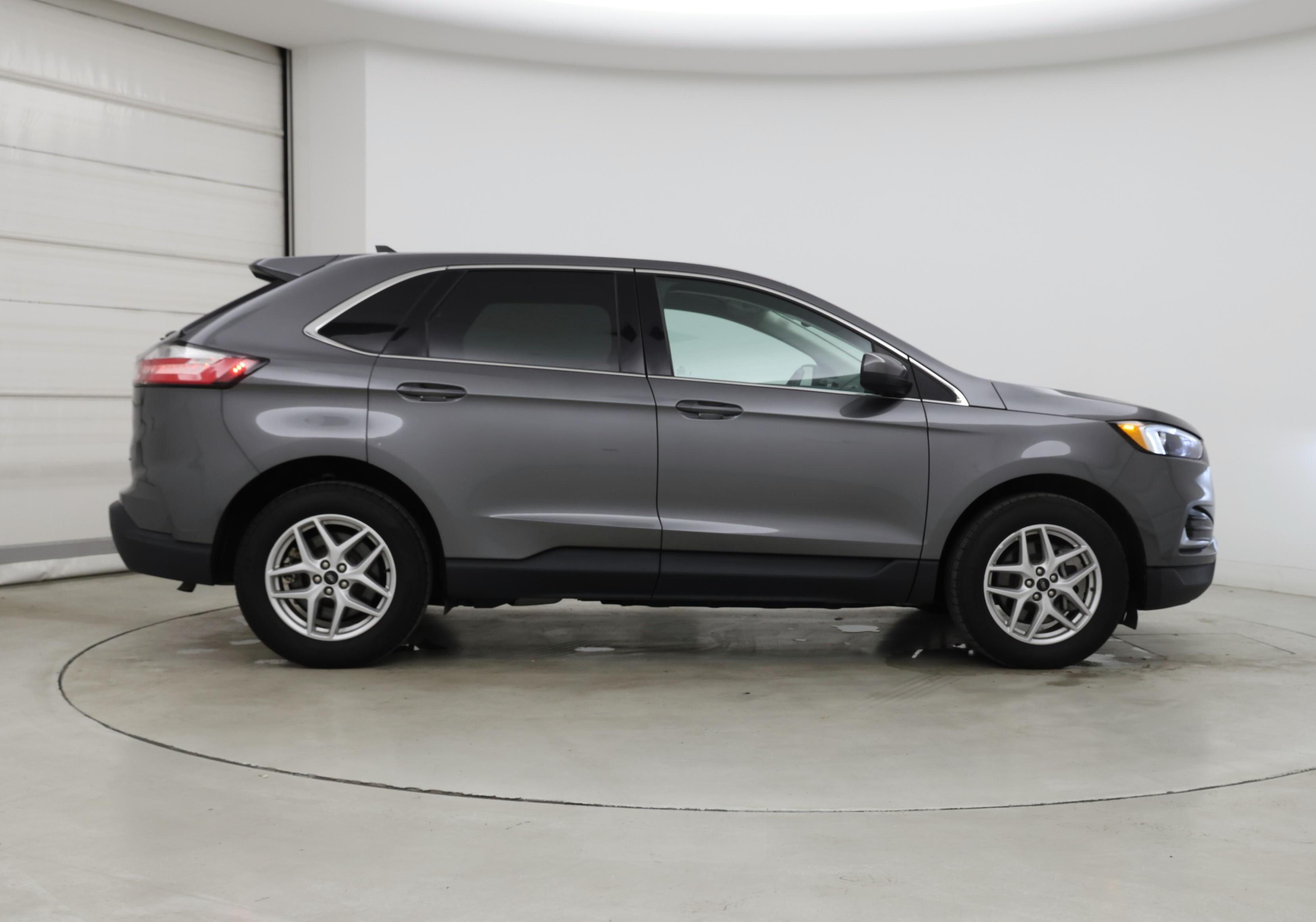 Thumbnail: 2023 Ford Edge - 7