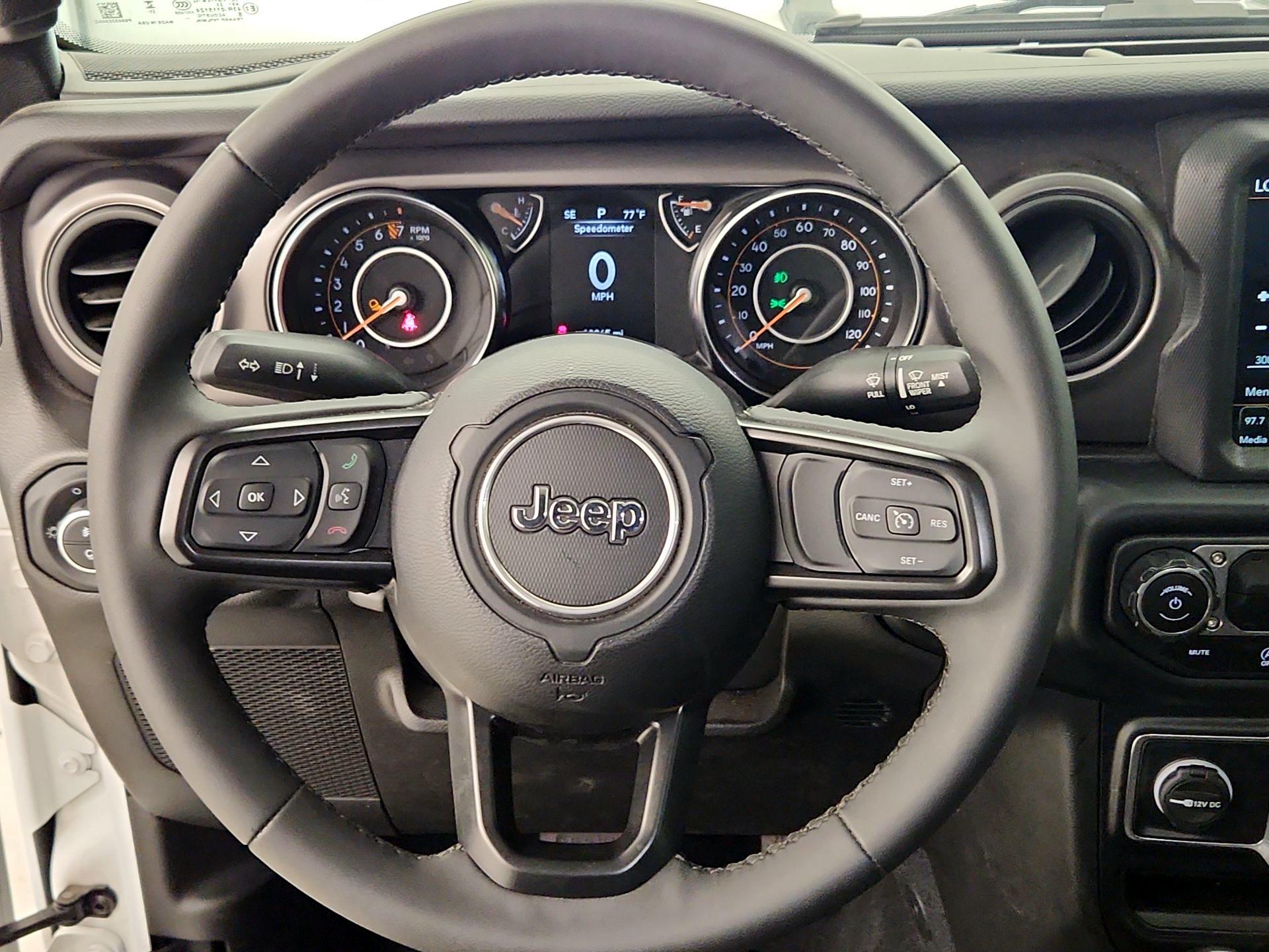 Thumbnail: 2023 Jeep Gladiator - 10
