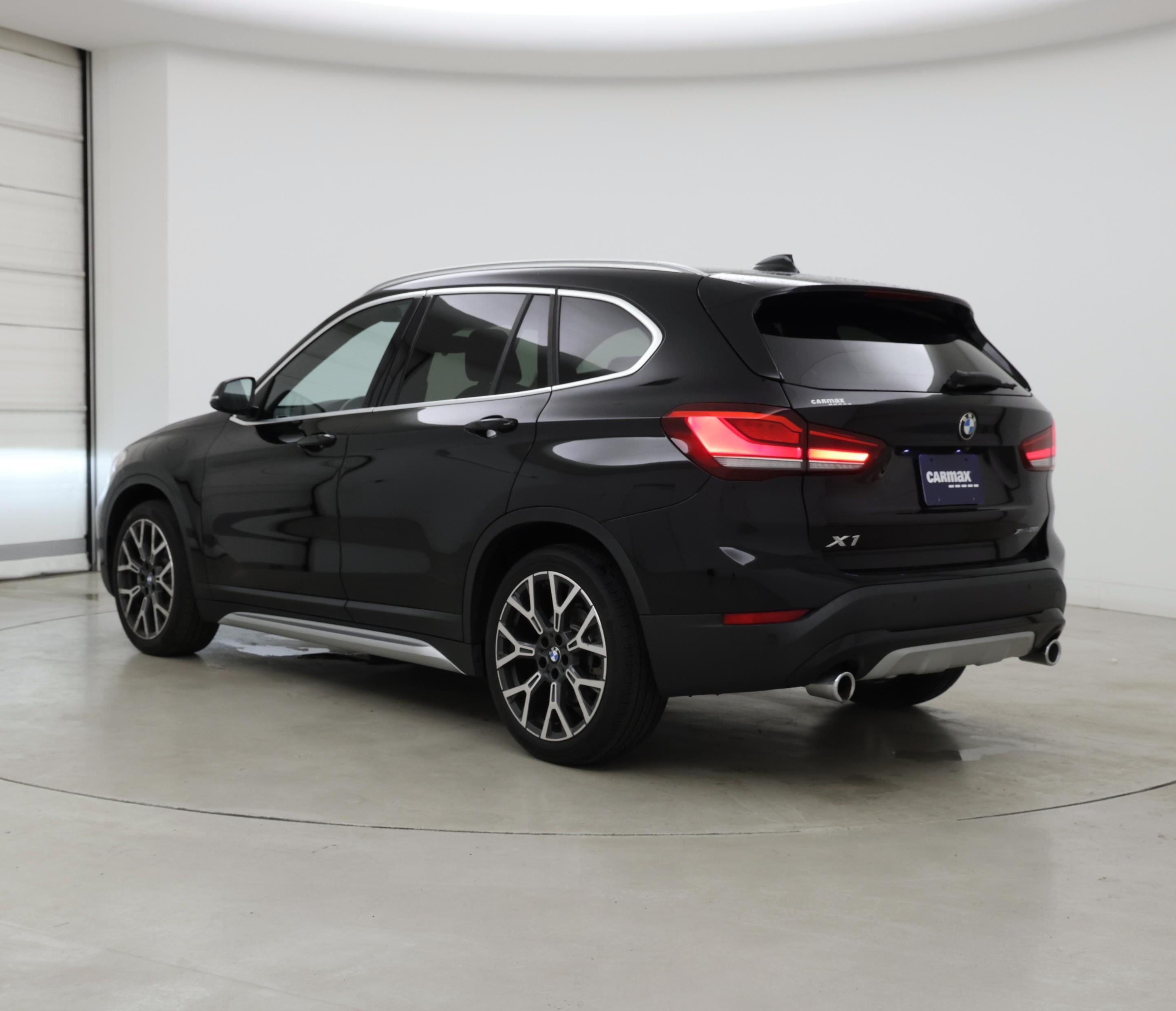 Thumbnail: 2022 BMW X1 - 2