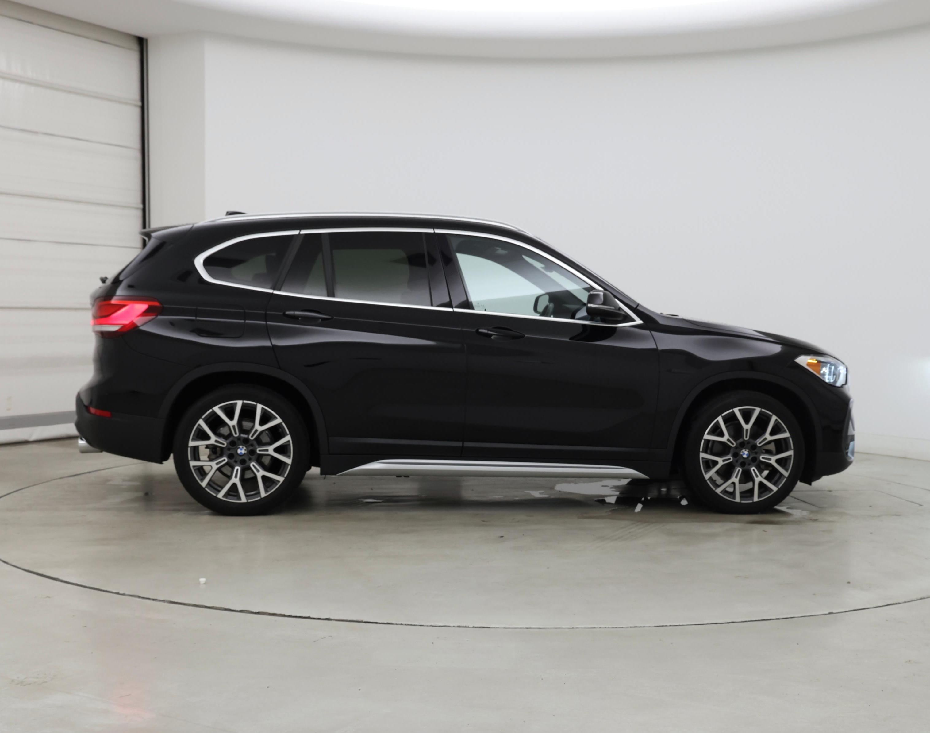Thumbnail: 2022 BMW X1 - 7