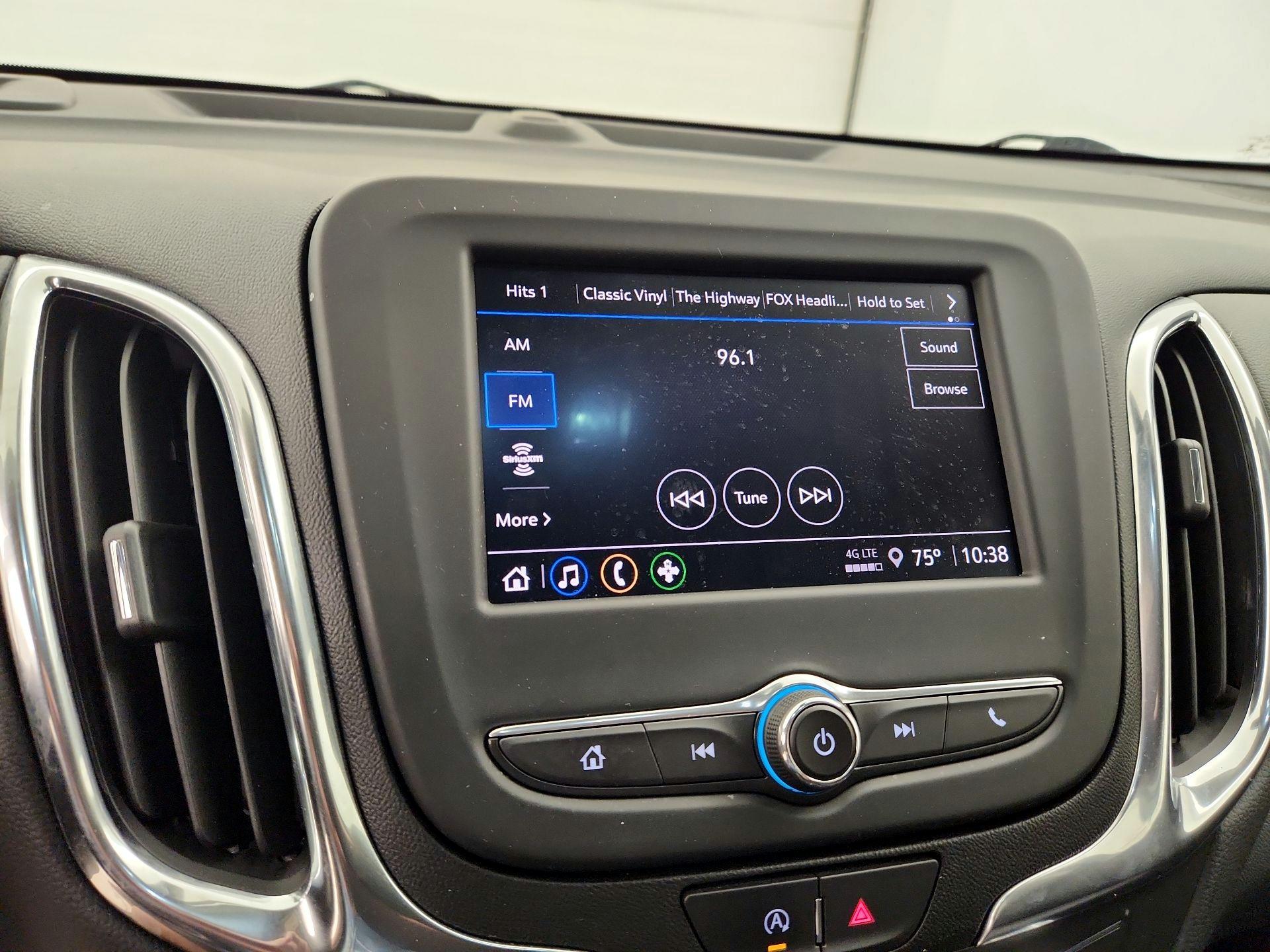 Thumbnail: 2022 Chevrolet Equinox - 15