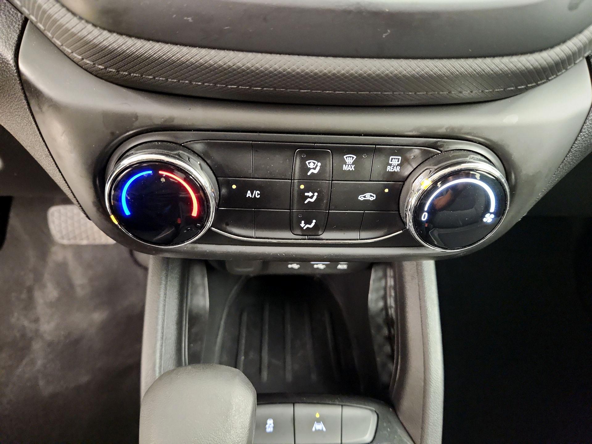 Thumbnail: 2021 Chevrolet TrailBlazer - 16