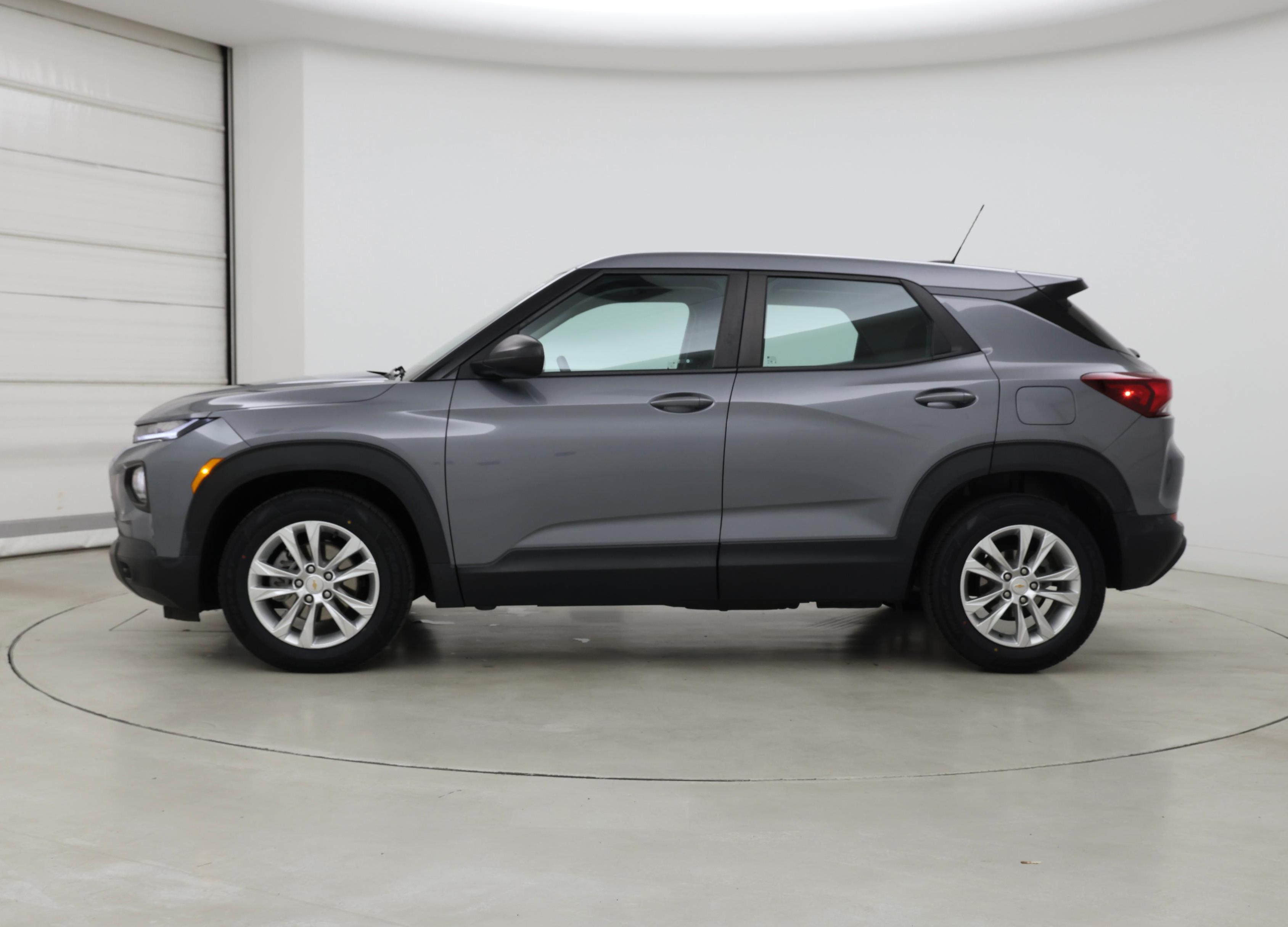 Thumbnail: 2021 Chevrolet TrailBlazer - 3