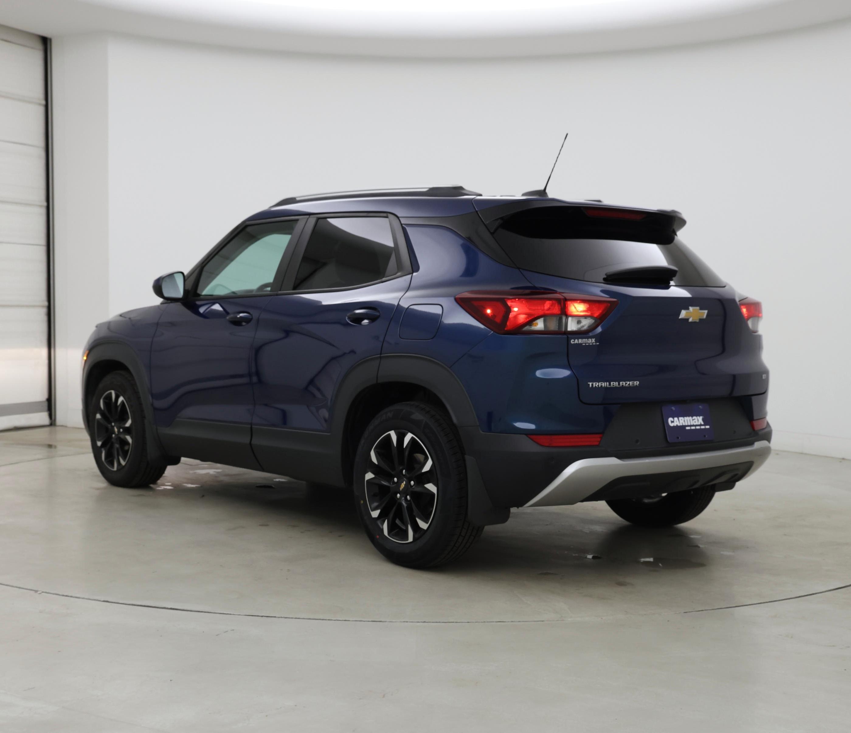 Thumbnail: 2021 Chevrolet TrailBlazer - 2