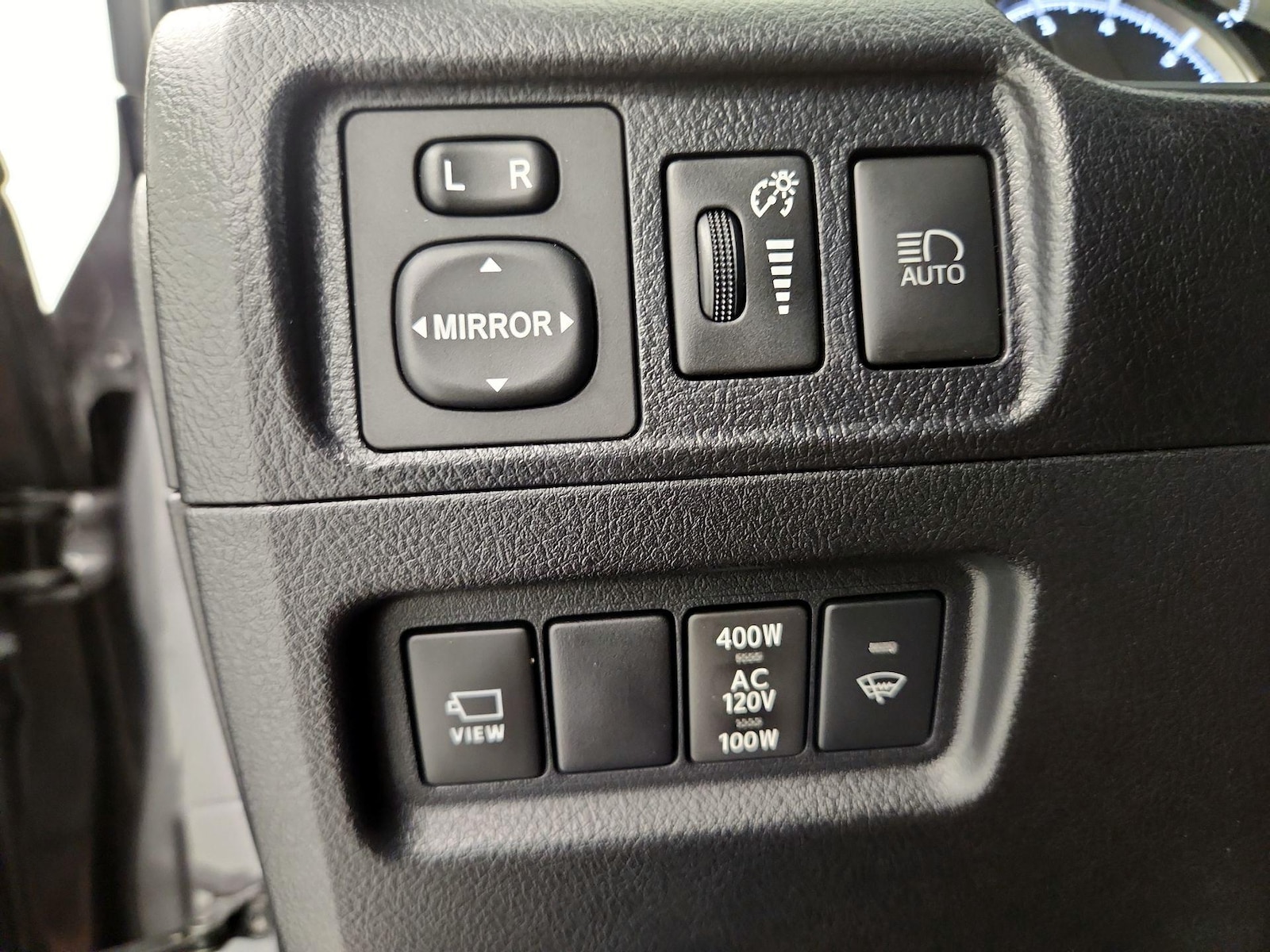 2023 Toyota 4Runner Limited - Photo 12