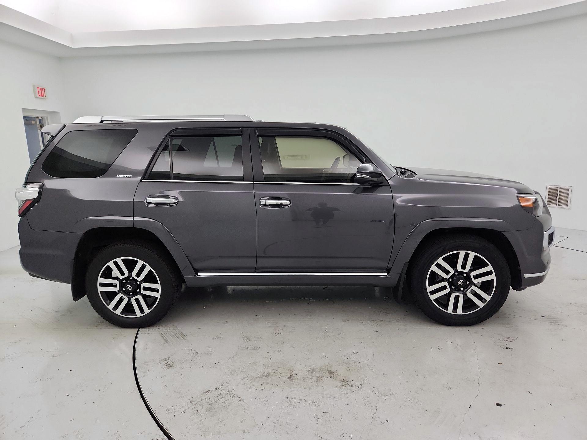 Thumbnail: 2023 Toyota 4Runner - 4
