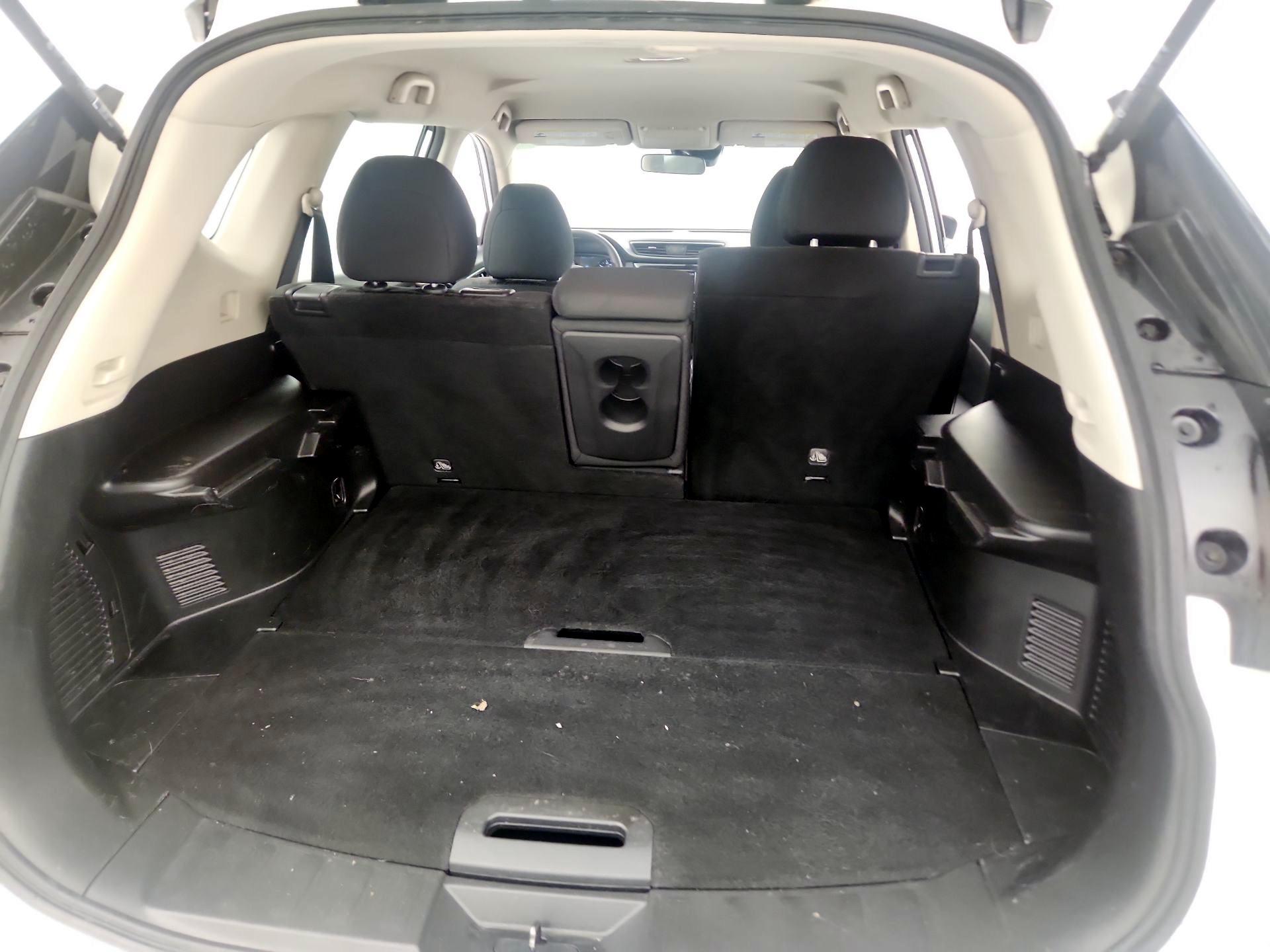 Thumbnail: 2019 Nissan Rogue - 20