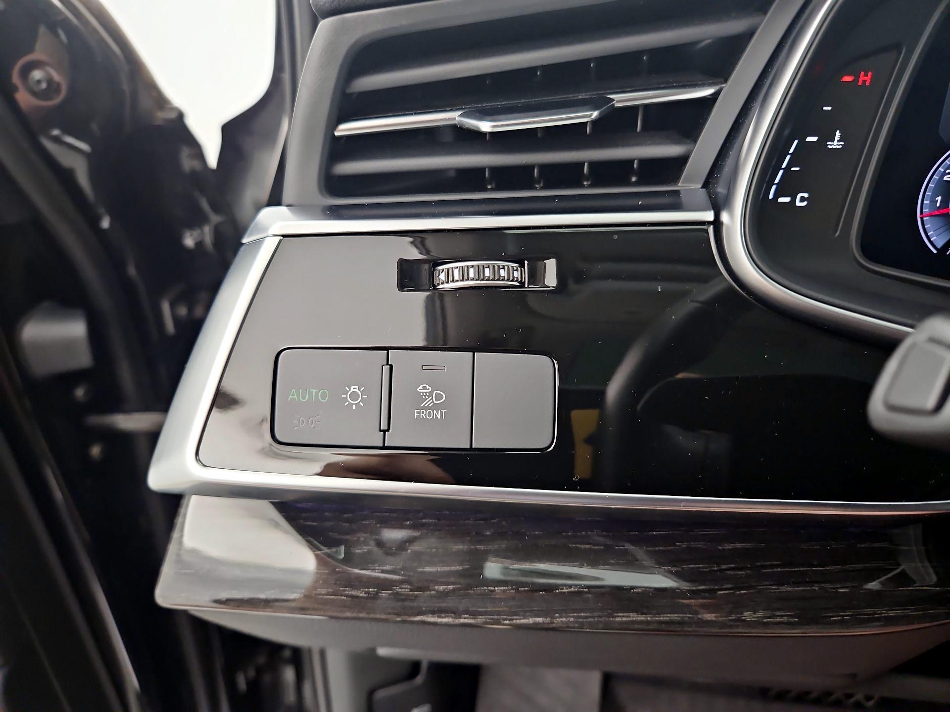Thumbnail: 2023 Audi Q7 - 13