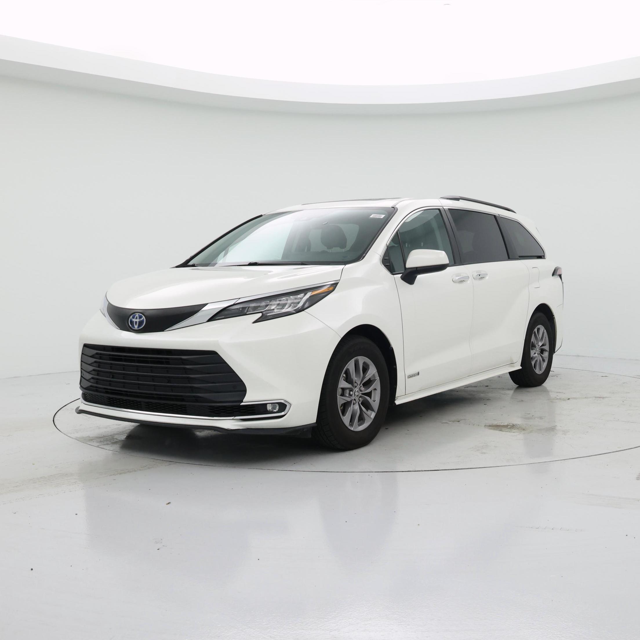 Thumbnail: 2021 Toyota Sienna - 4