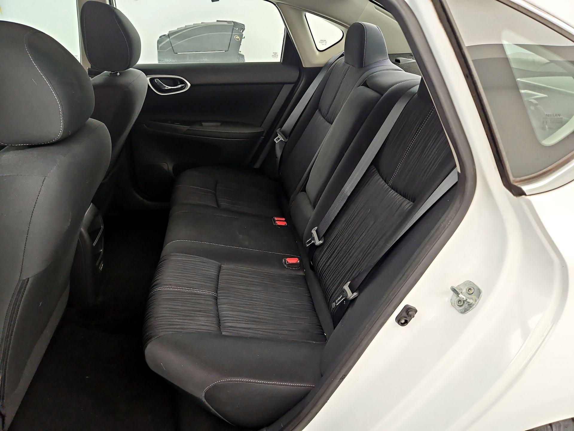 Thumbnail: 2018 Nissan Sentra - 18