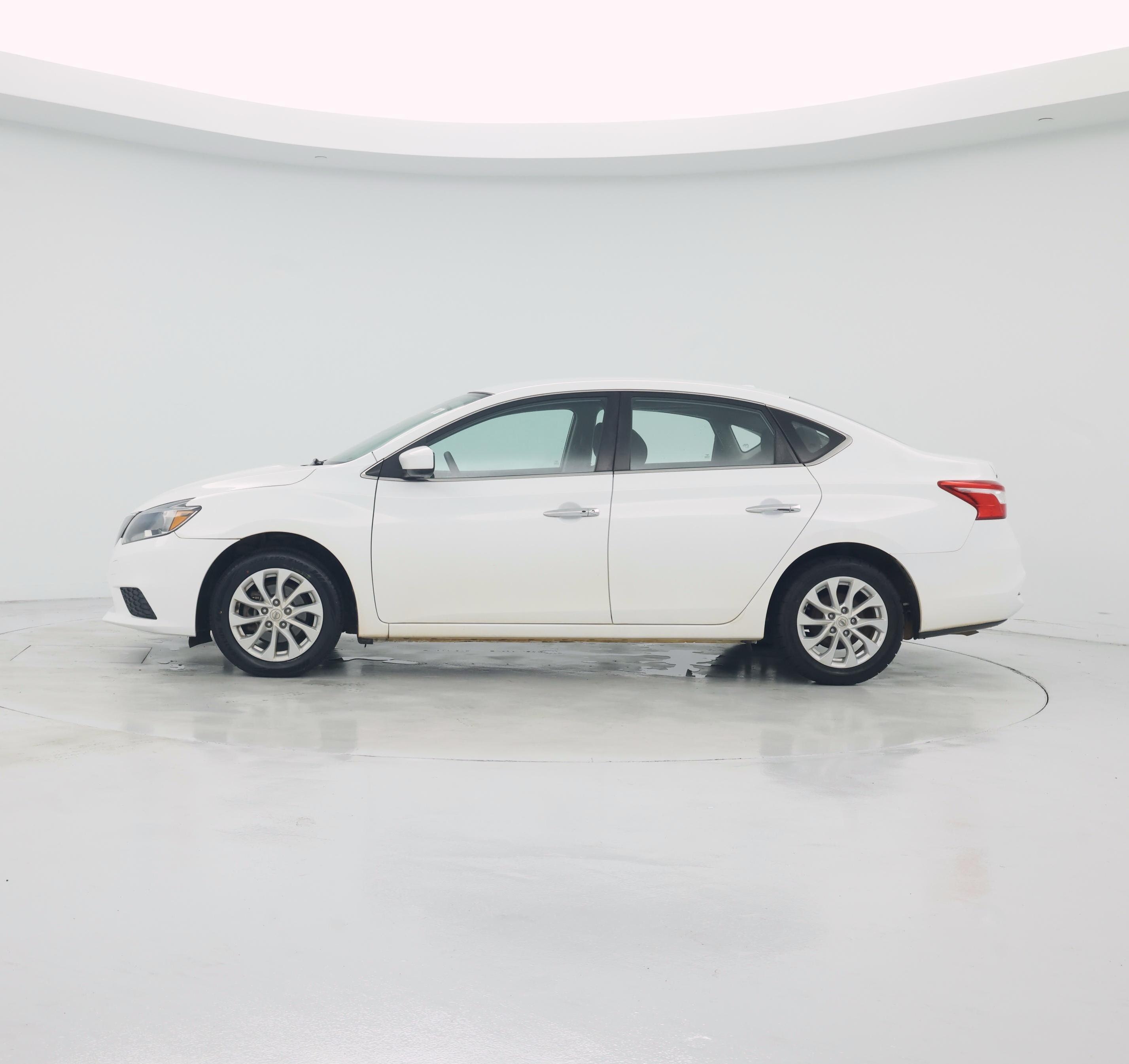 Thumbnail: 2018 Nissan Sentra - 3