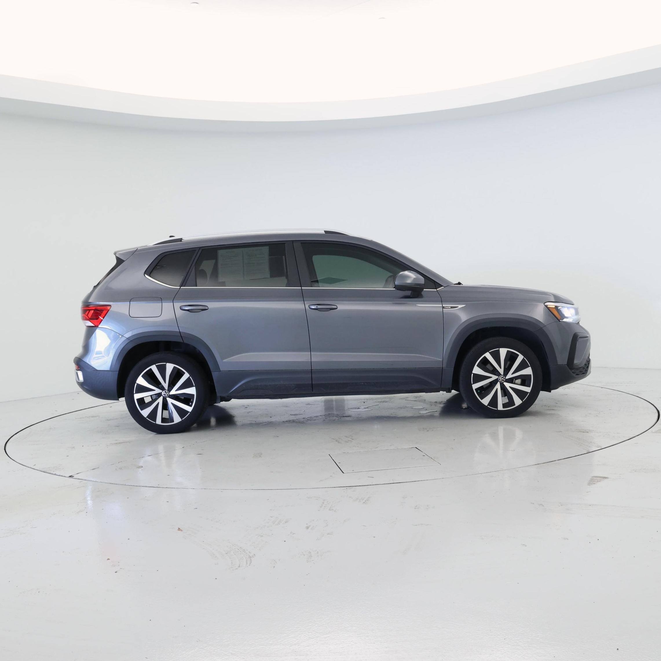 Thumbnail: 2022 Volkswagen Taos - 7
