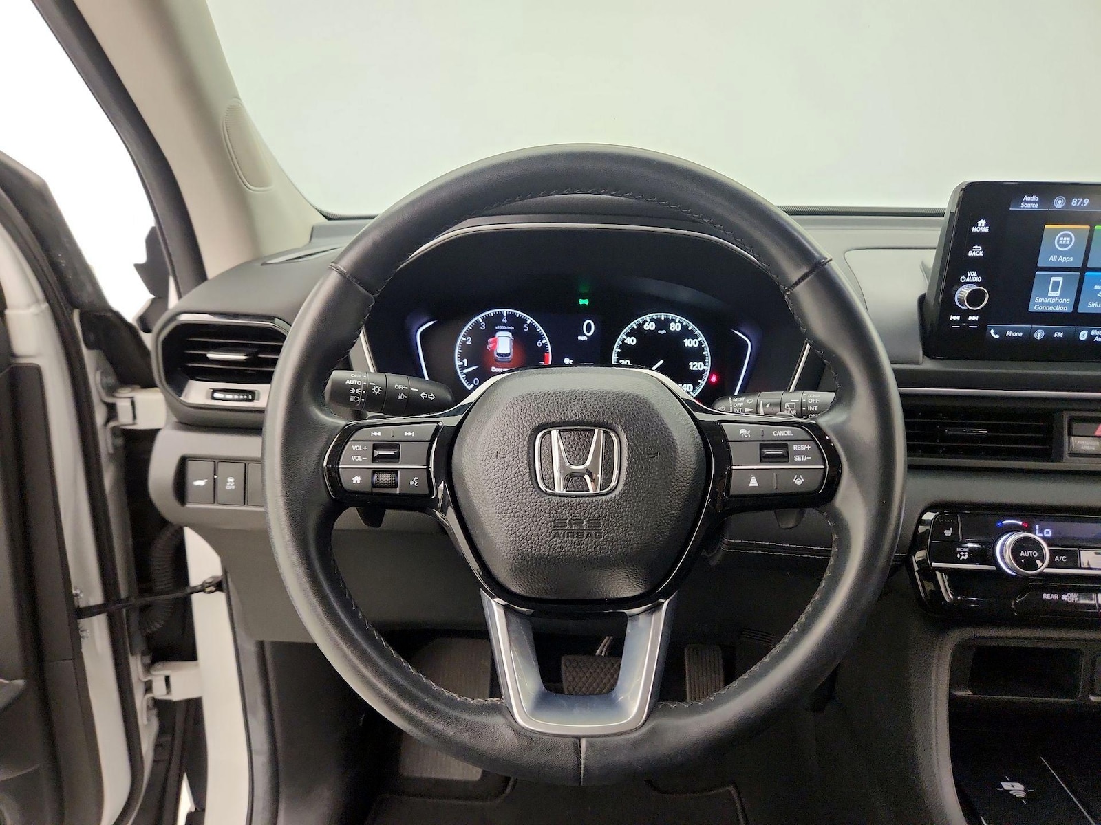 2024 Honda Pilot EX-L - Photo 11