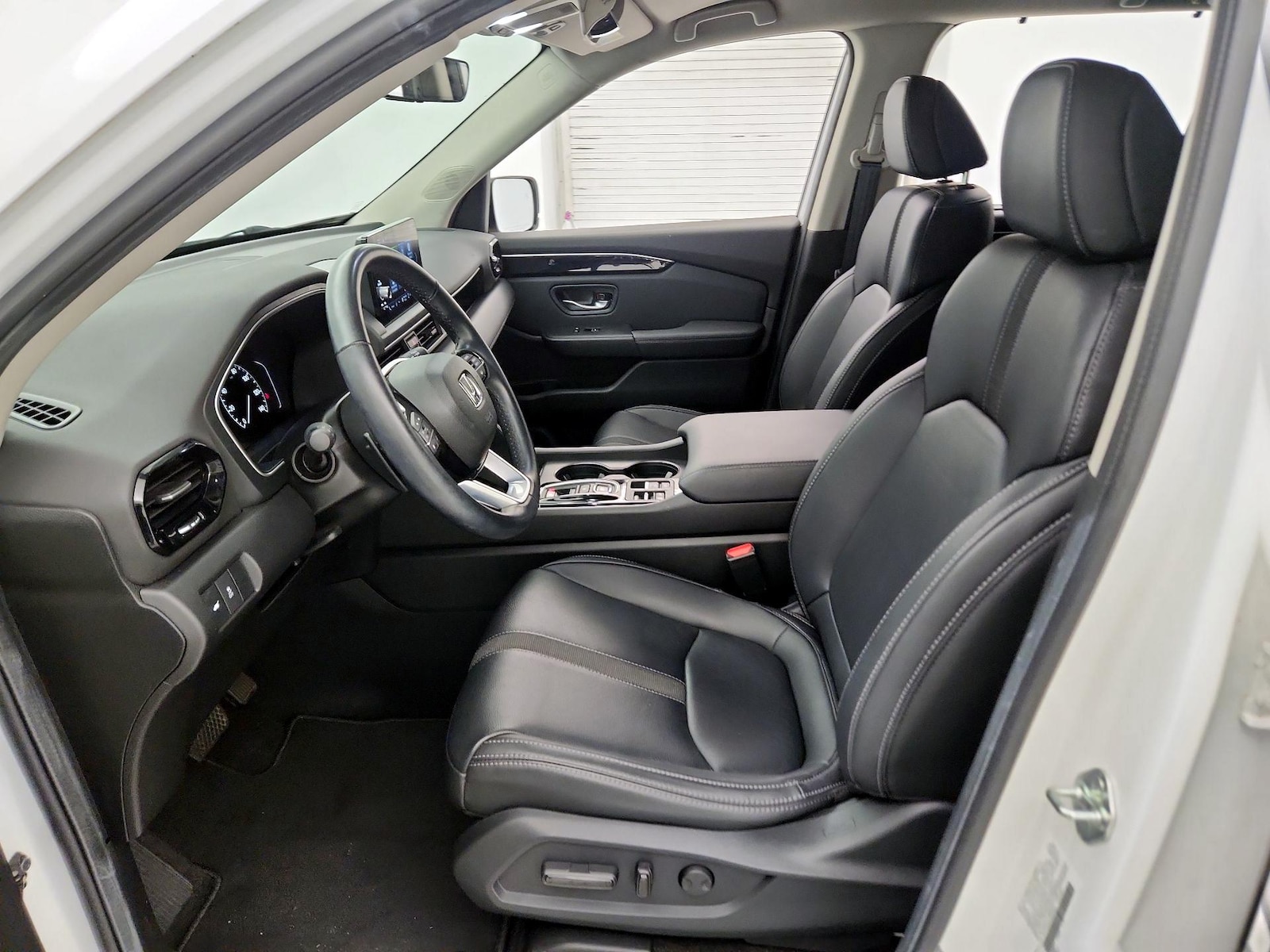 2024 Honda Pilot EX-L - Photo 12