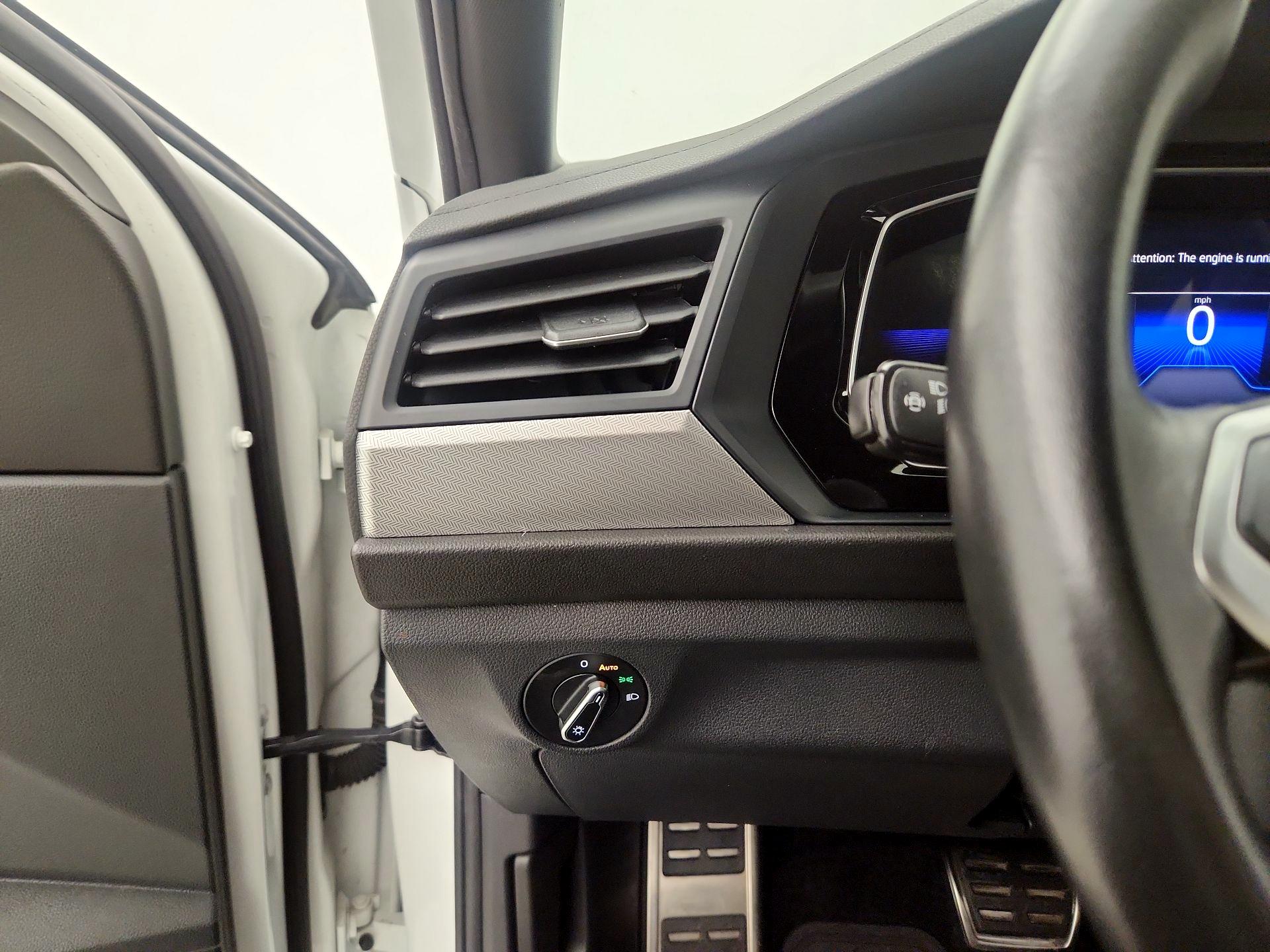 Thumbnail: 2024 Volkswagen Jetta - 13