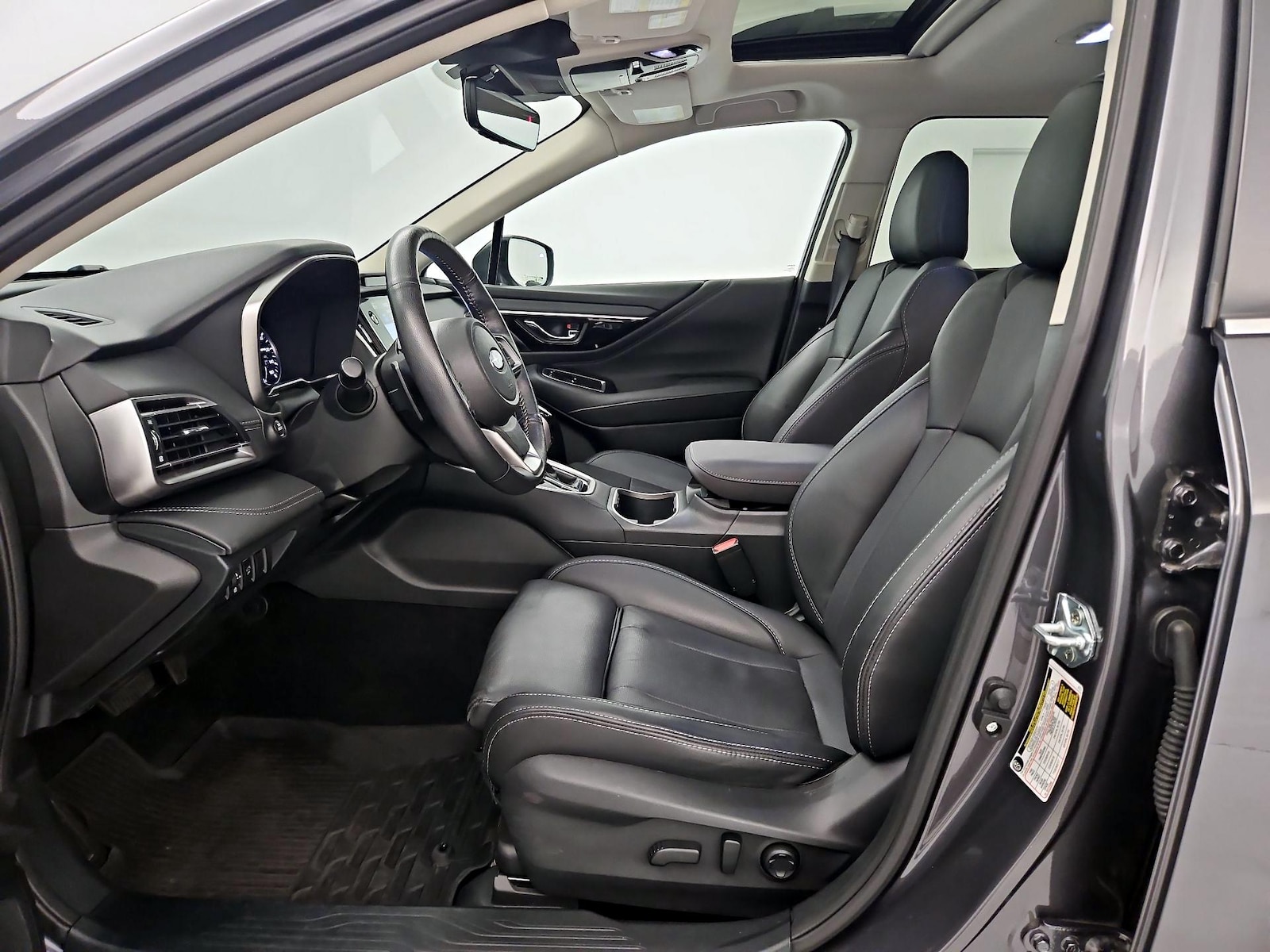 2025 Subaru Outback Limited - Photo 12