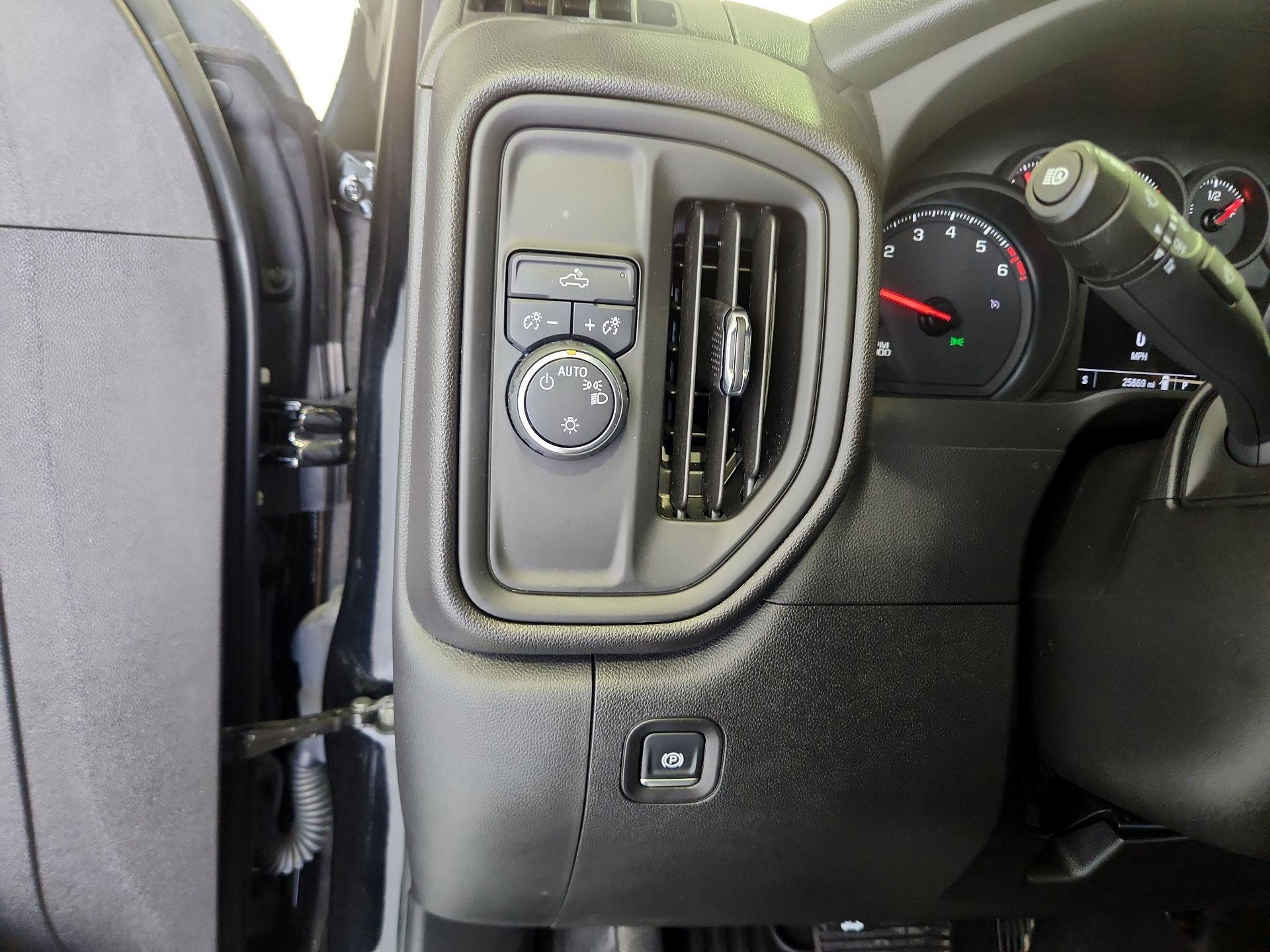 Thumbnail: 2025 Chevrolet Silverado 1500 - 13