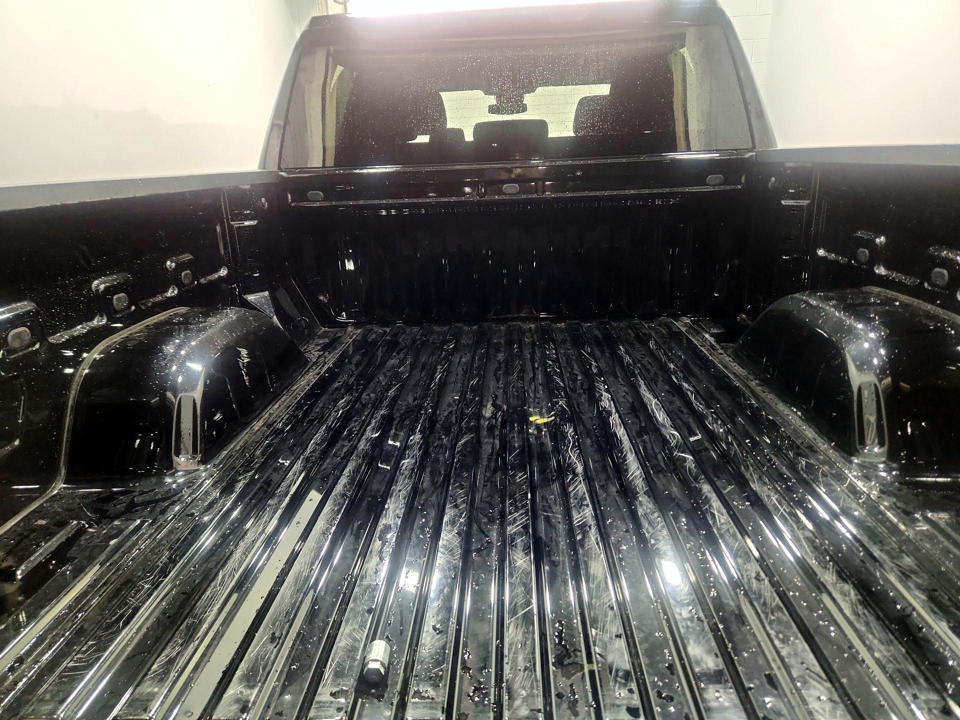 Thumbnail: 2023 Chevrolet Silverado 1500 - 20