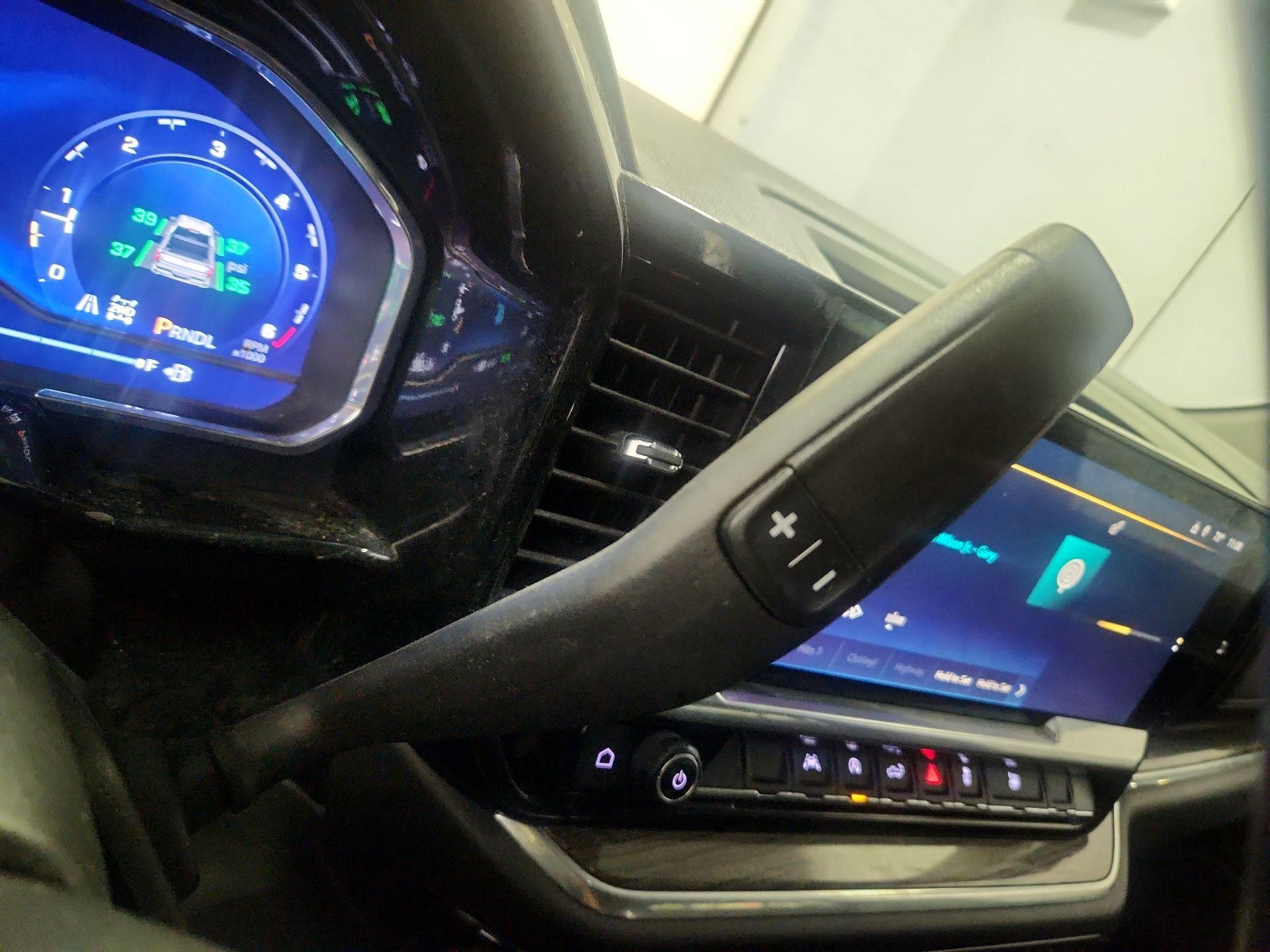Thumbnail: 2023 Chevrolet Silverado 1500 - 17