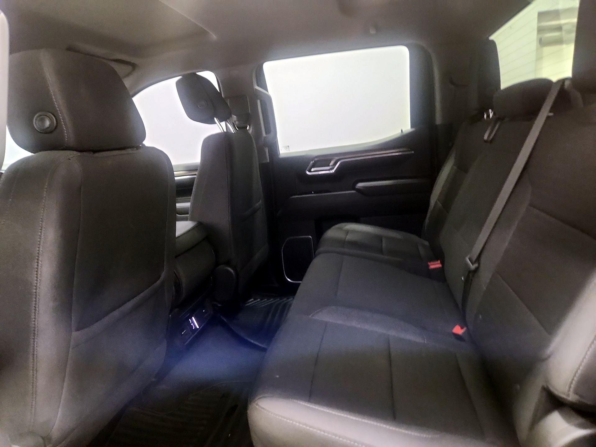Thumbnail: 2023 Chevrolet Silverado 1500 - 19