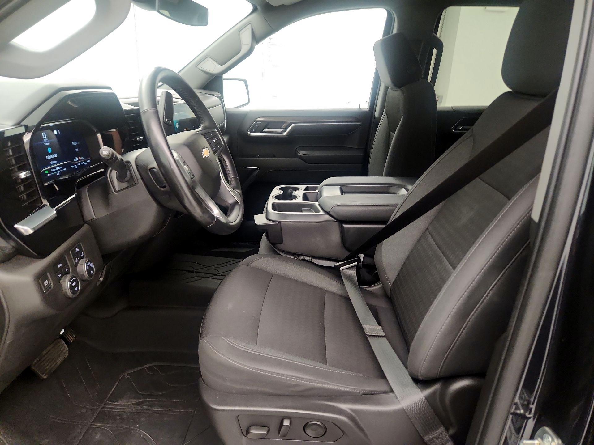 Thumbnail: 2023 Chevrolet Silverado 1500 - 11