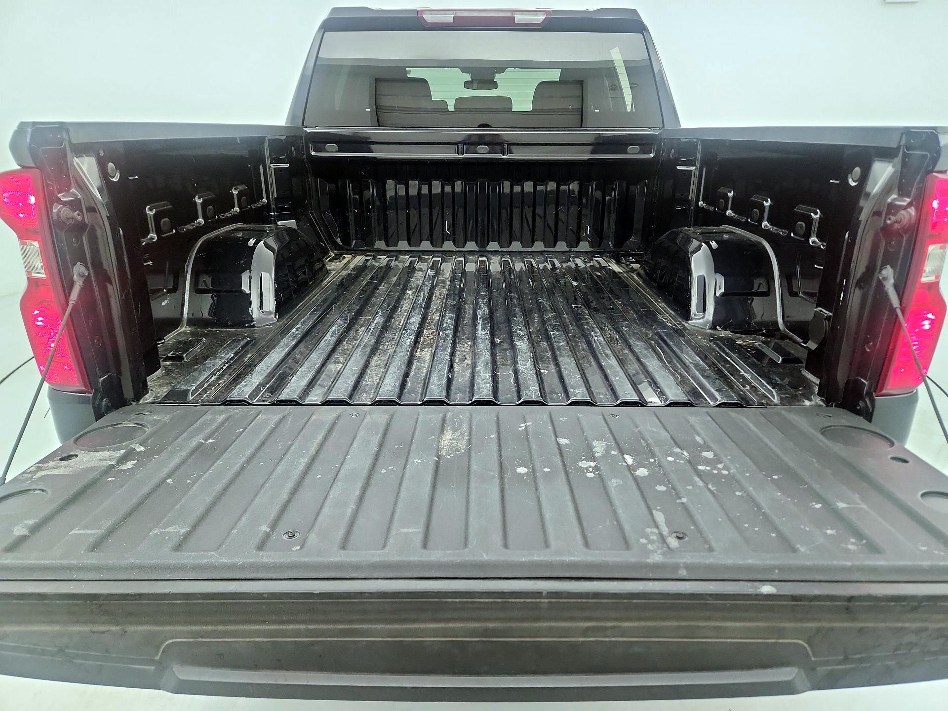 Thumbnail: 2023 Chevrolet Silverado 1500 - 20