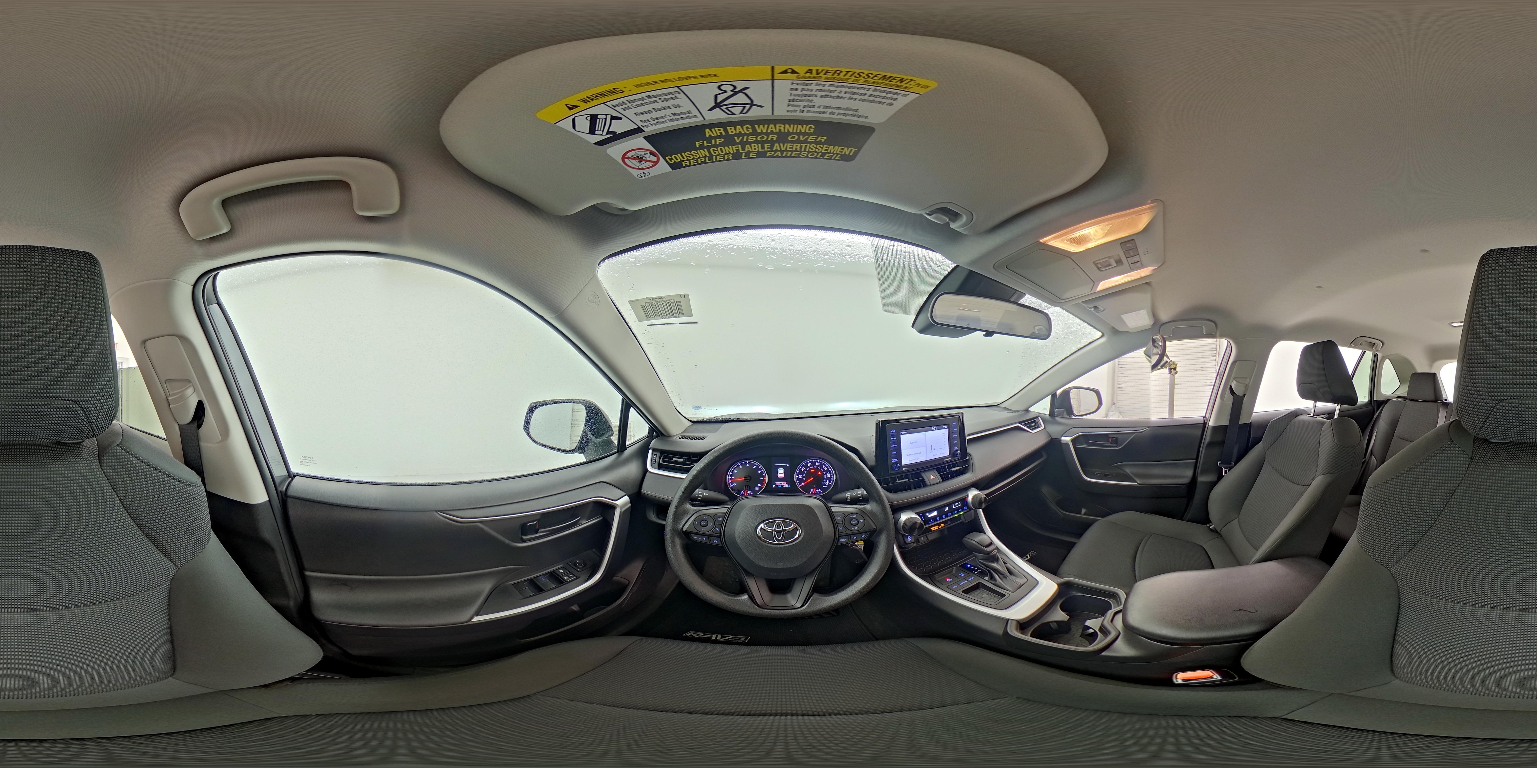 2021 Toyota RAV4 LE - Photo 26