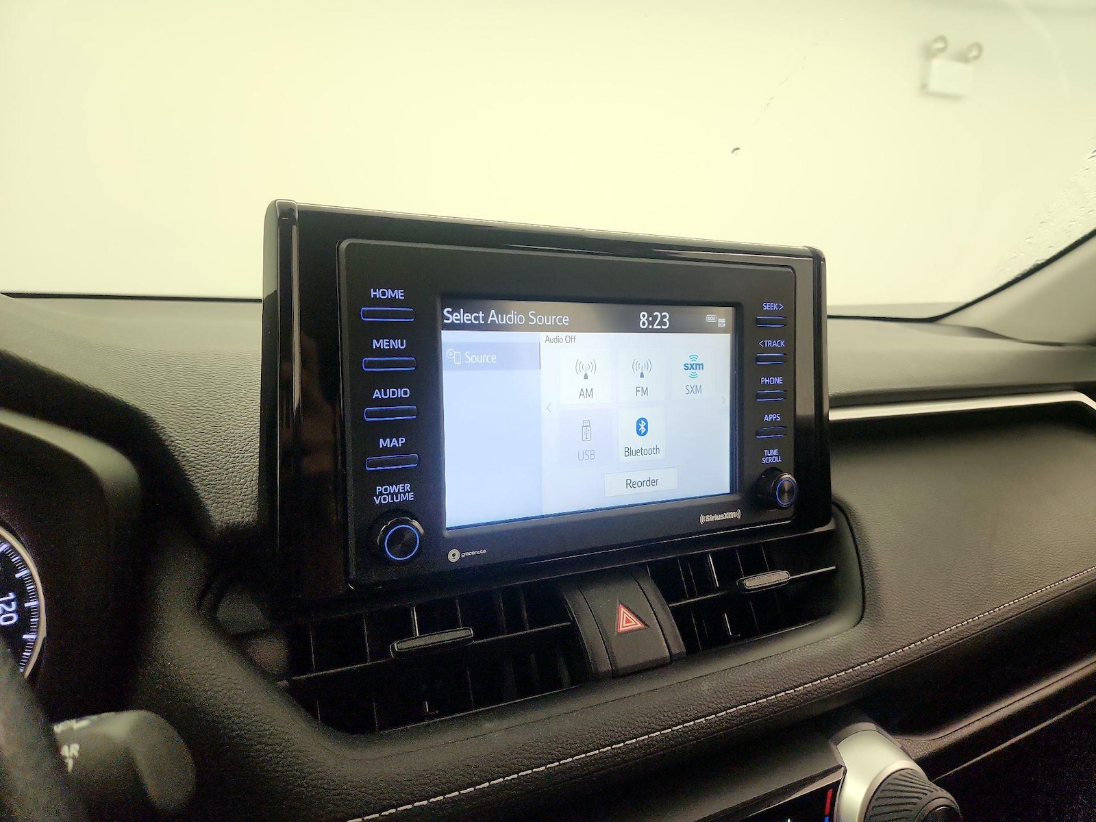 2021 Toyota RAV4 LE - Photo 16