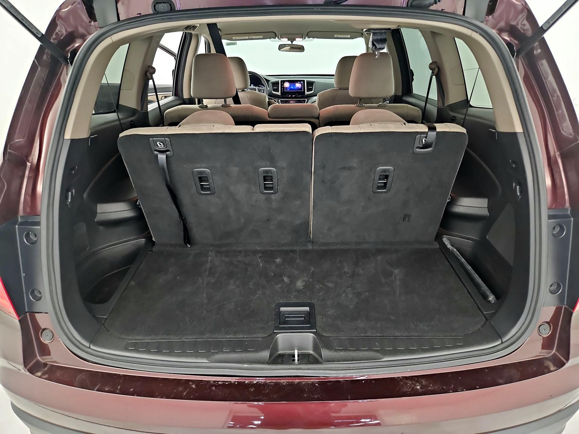 Thumbnail: 2017 Honda Pilot - 20