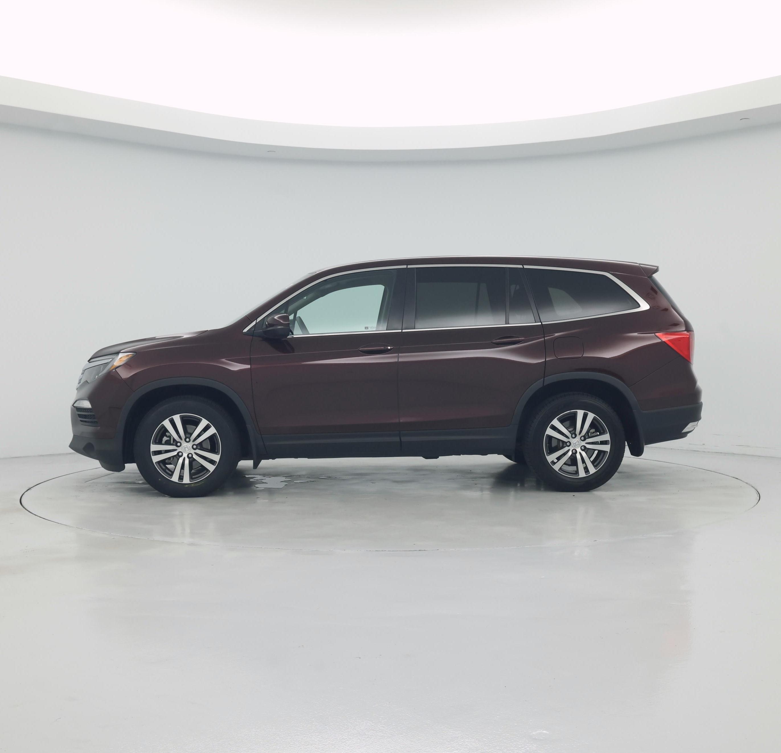 Thumbnail: 2017 Honda Pilot - 3