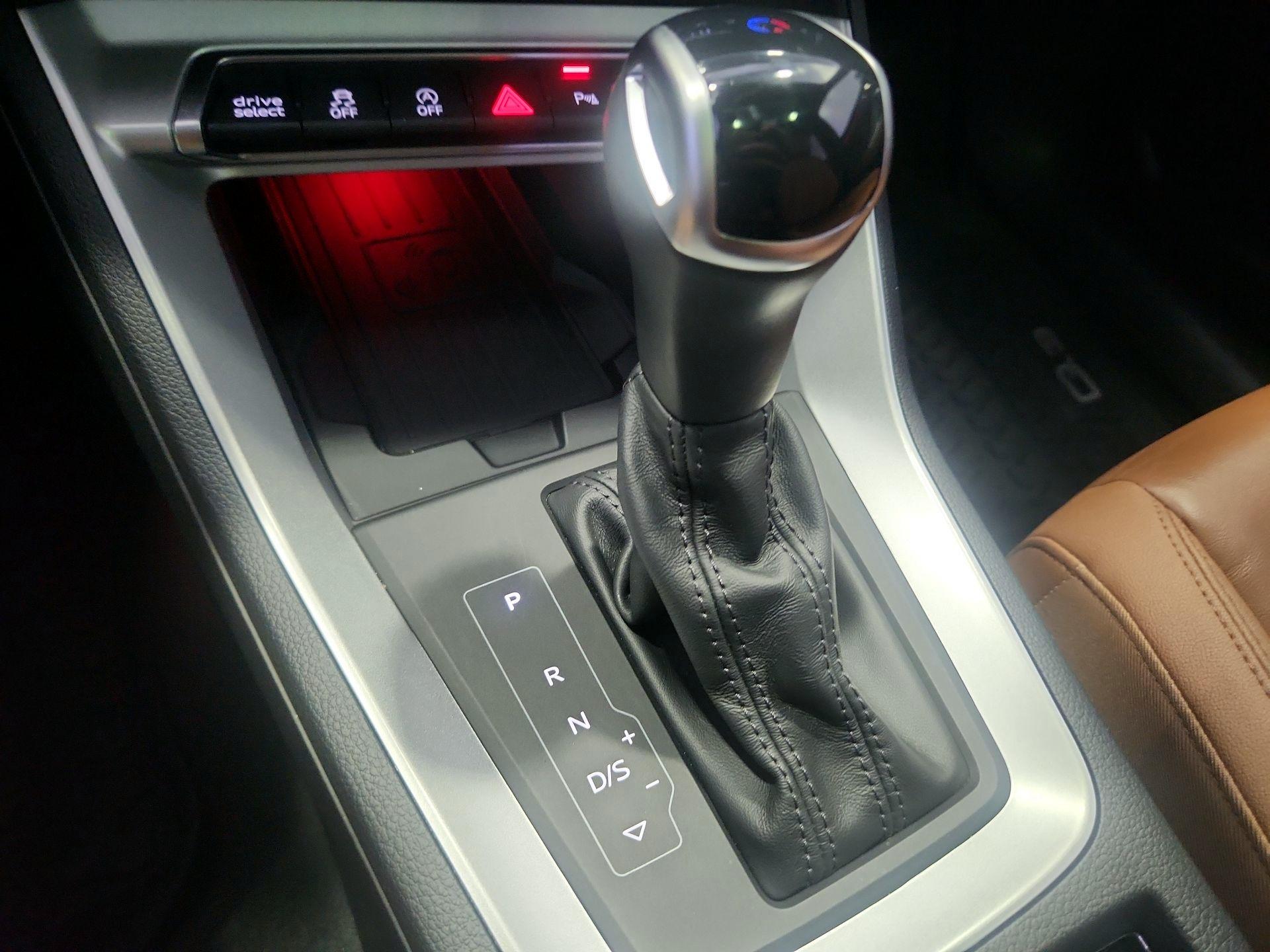 Thumbnail: 2024 Audi Q3 - 17