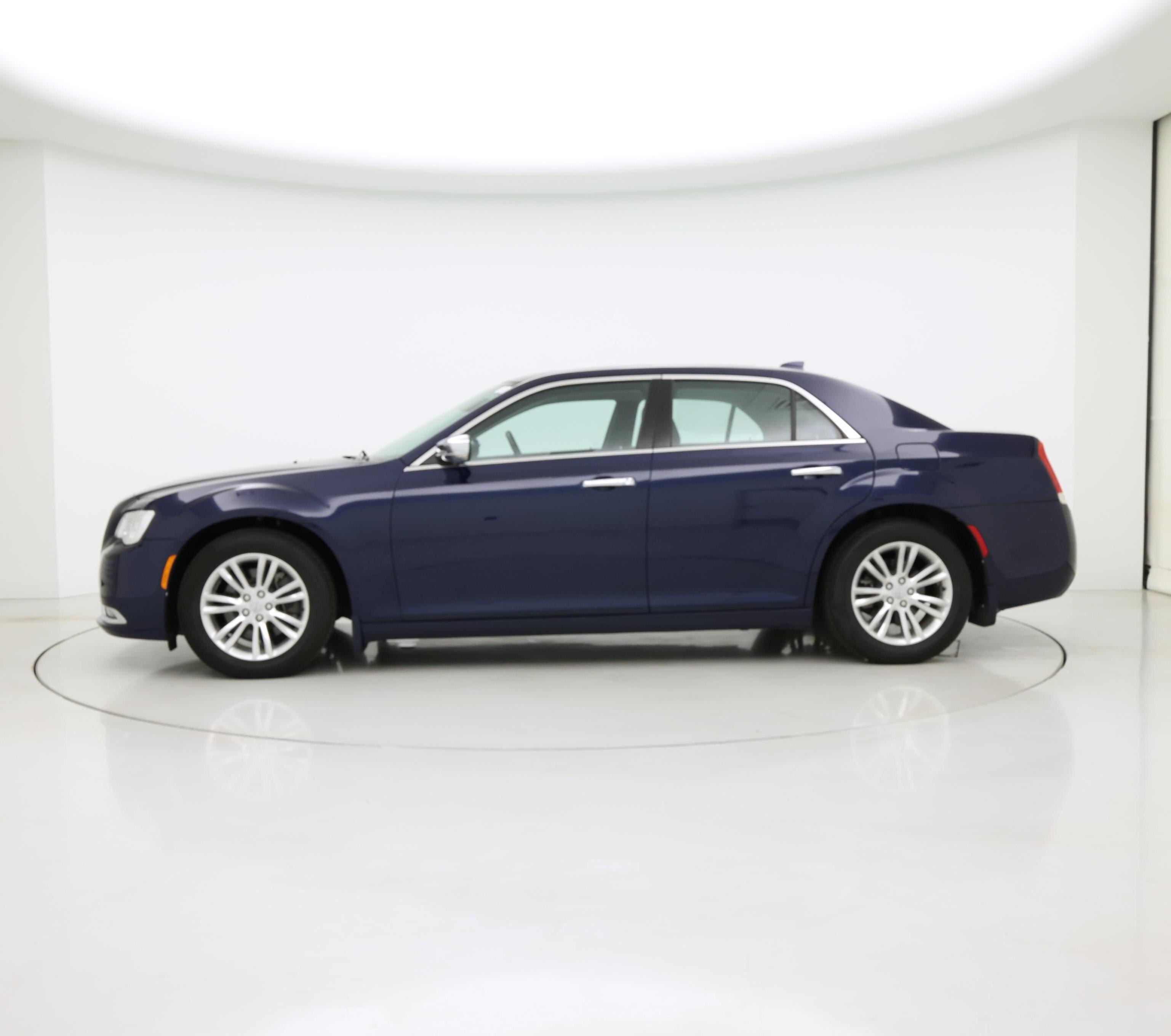 Thumbnail: 2016 Chrysler 300 - 3