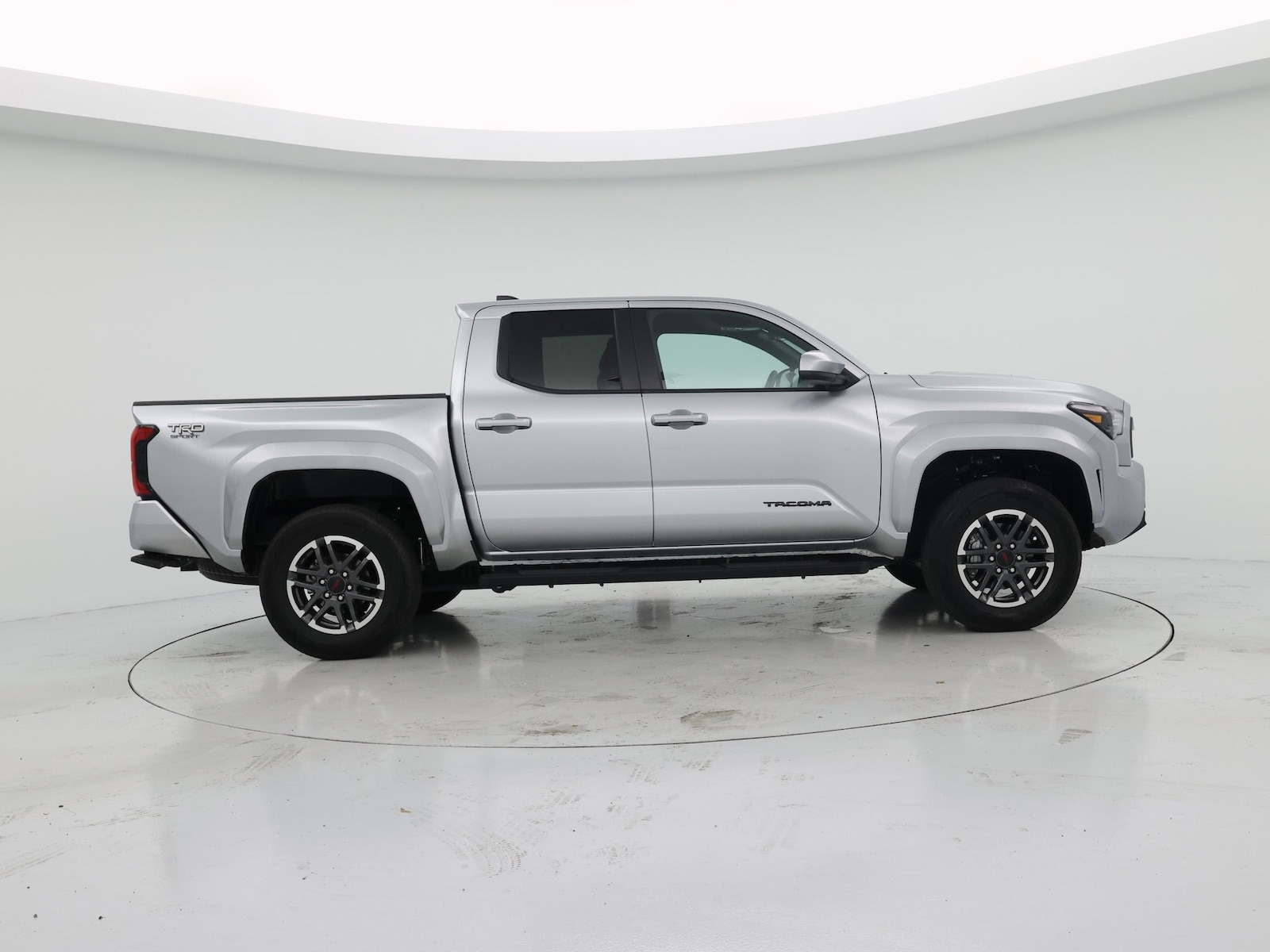 2025 Toyota Tacoma TRD Sport - Photo 8