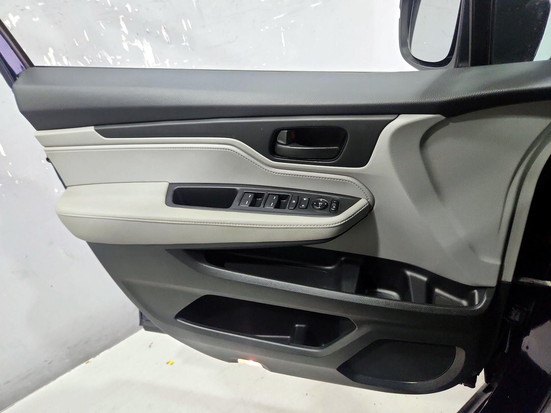 Thumbnail: 2020 Honda Odyssey - 12