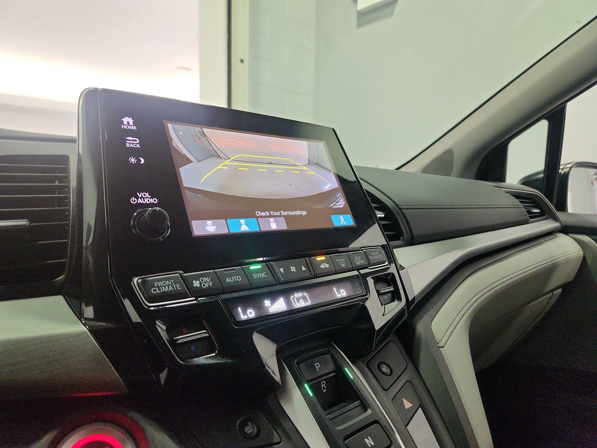 Thumbnail: 2020 Honda Odyssey - 14