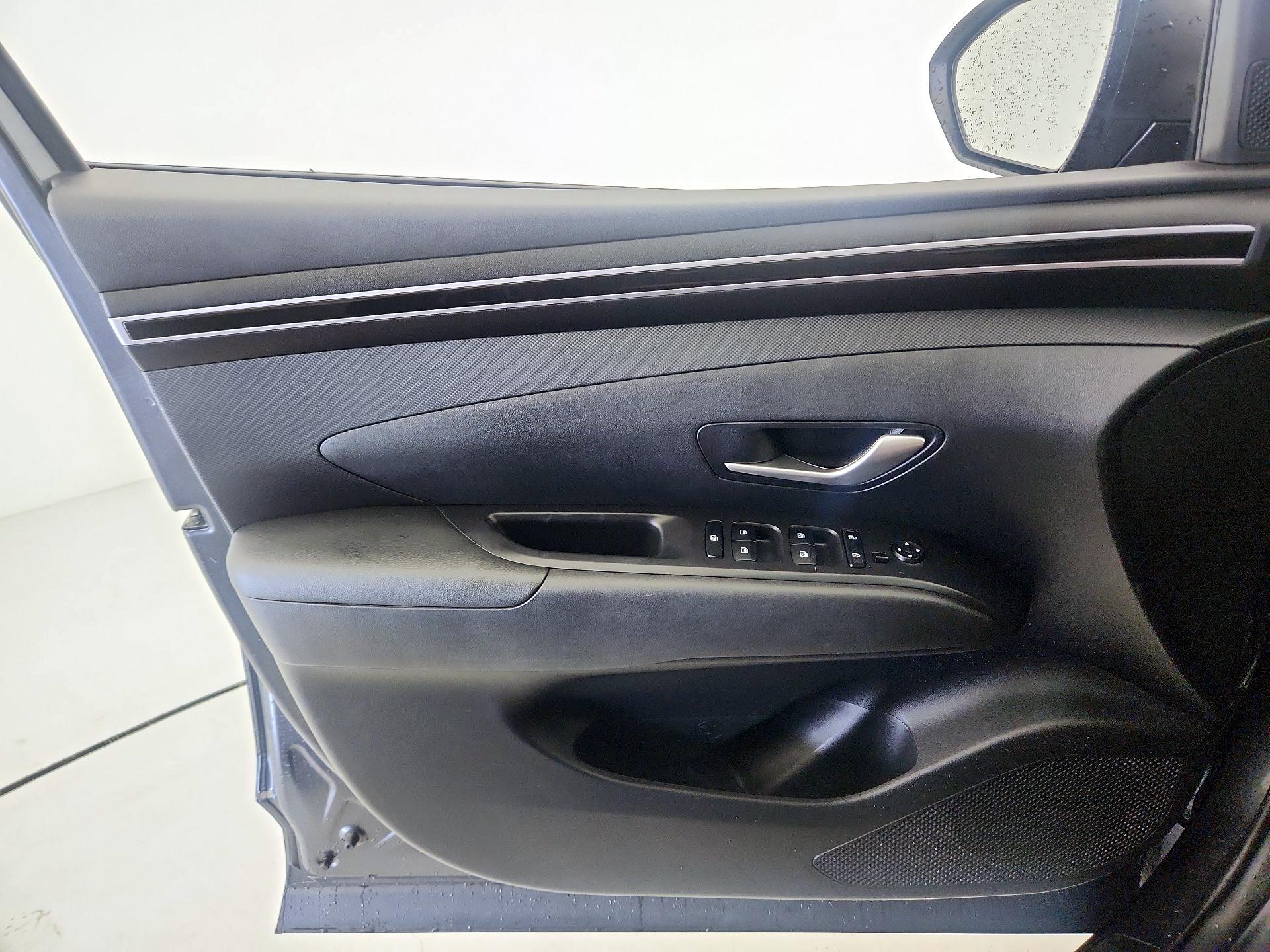 Thumbnail: 2023 Hyundai Tucson - 12