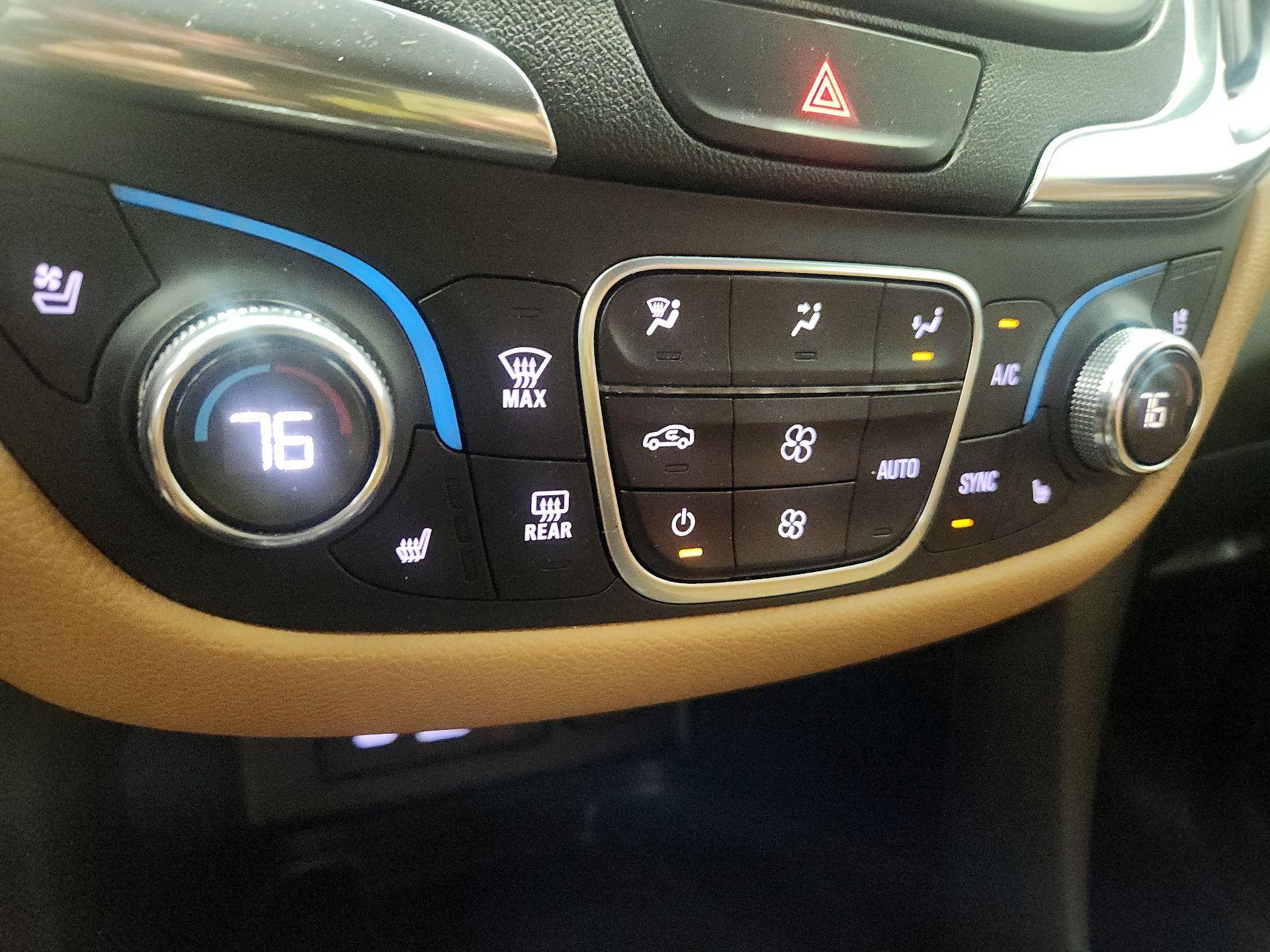 Thumbnail: 2020 Chevrolet Equinox - 16