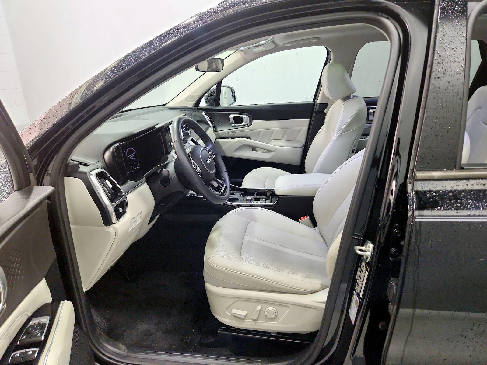 2023 Kia Sorento SX - Photo 12