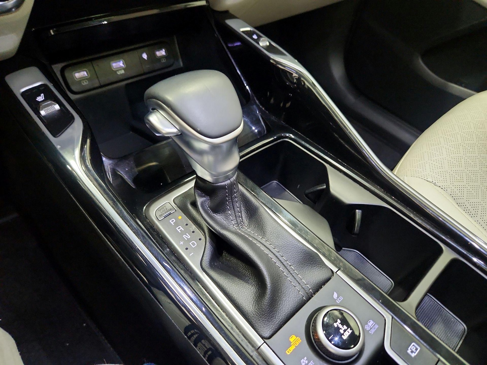 2023 Kia Sorento SX - Photo 19
