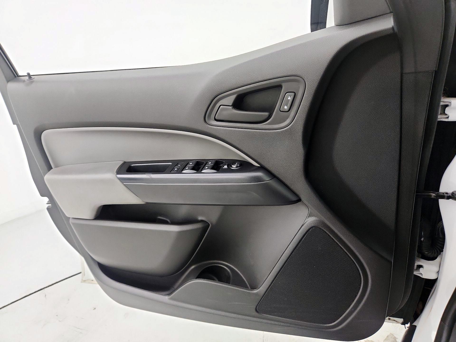 Thumbnail: 2020 Chevrolet Colorado - 12