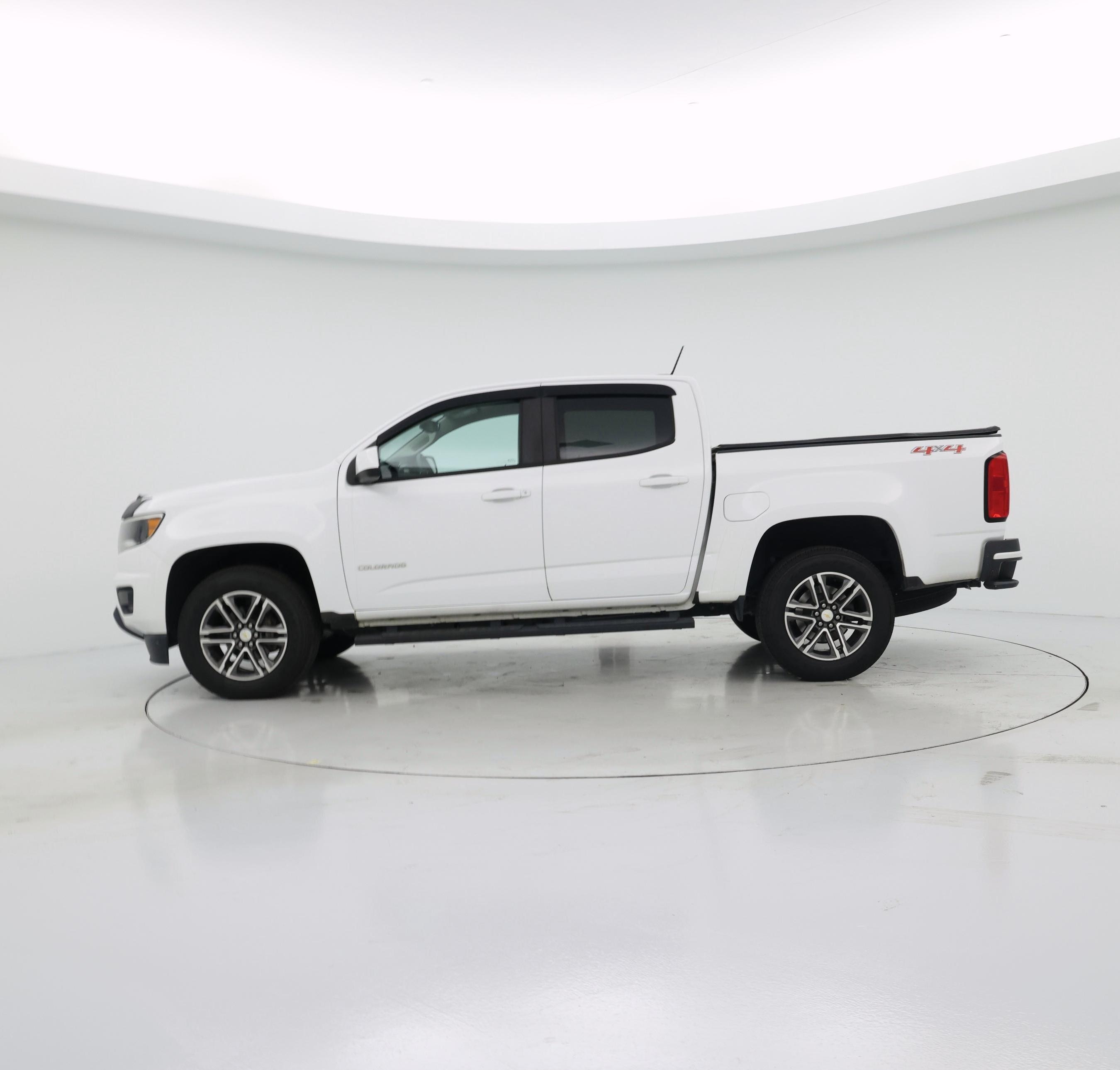 Thumbnail: 2020 Chevrolet Colorado - 3