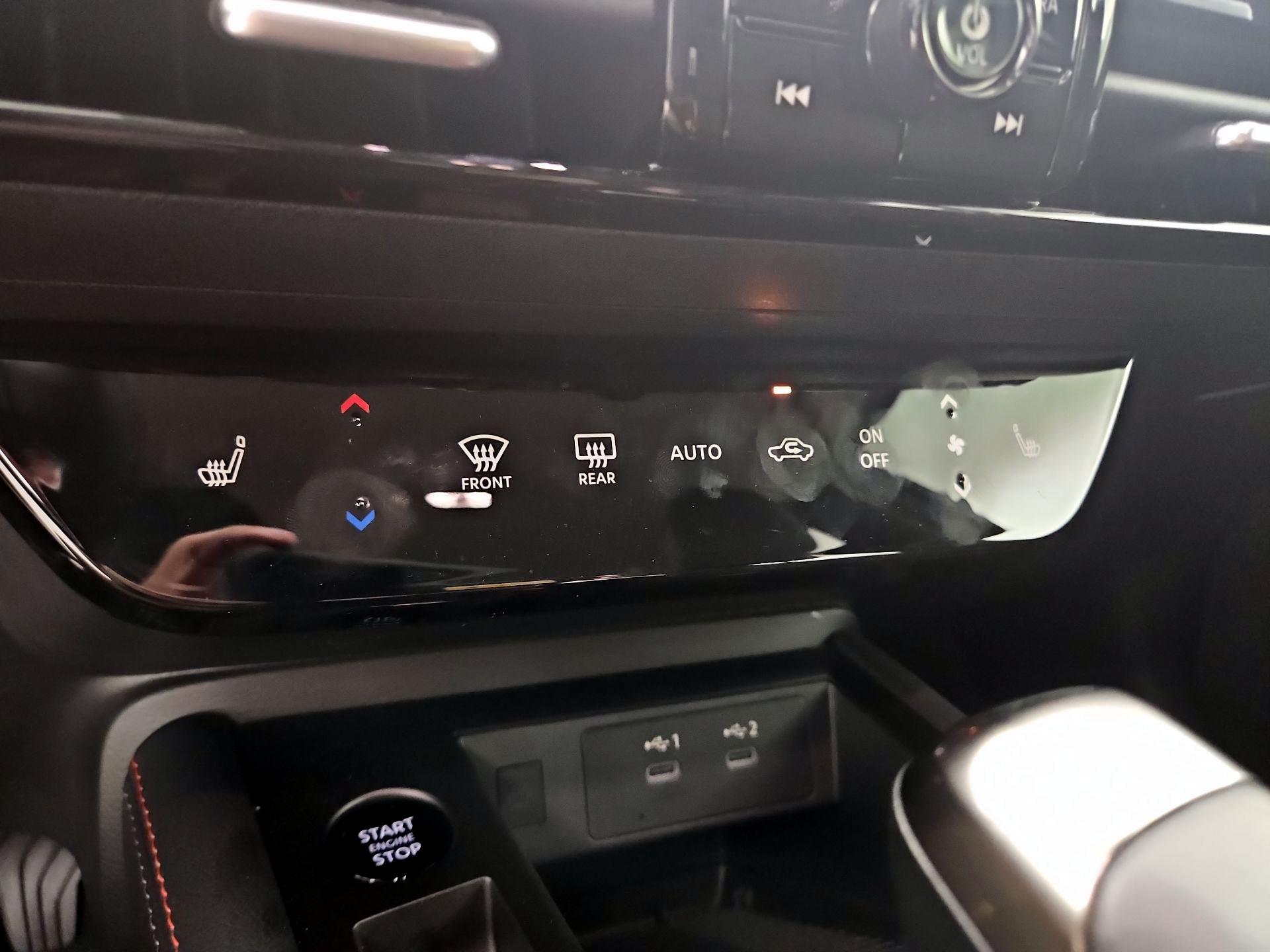 Thumbnail: 2026 Nissan Kicks - 16