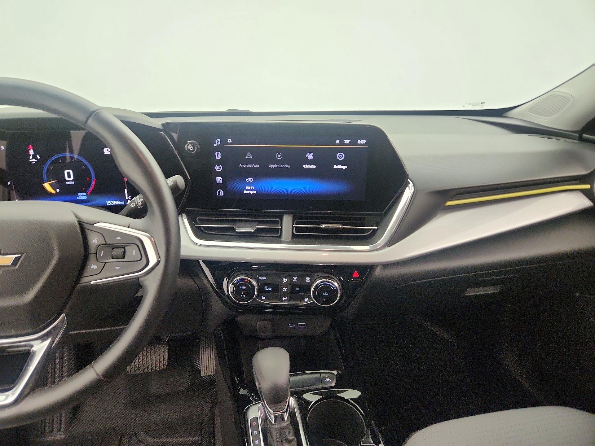 Thumbnail: 2024 Chevrolet Trax - 9