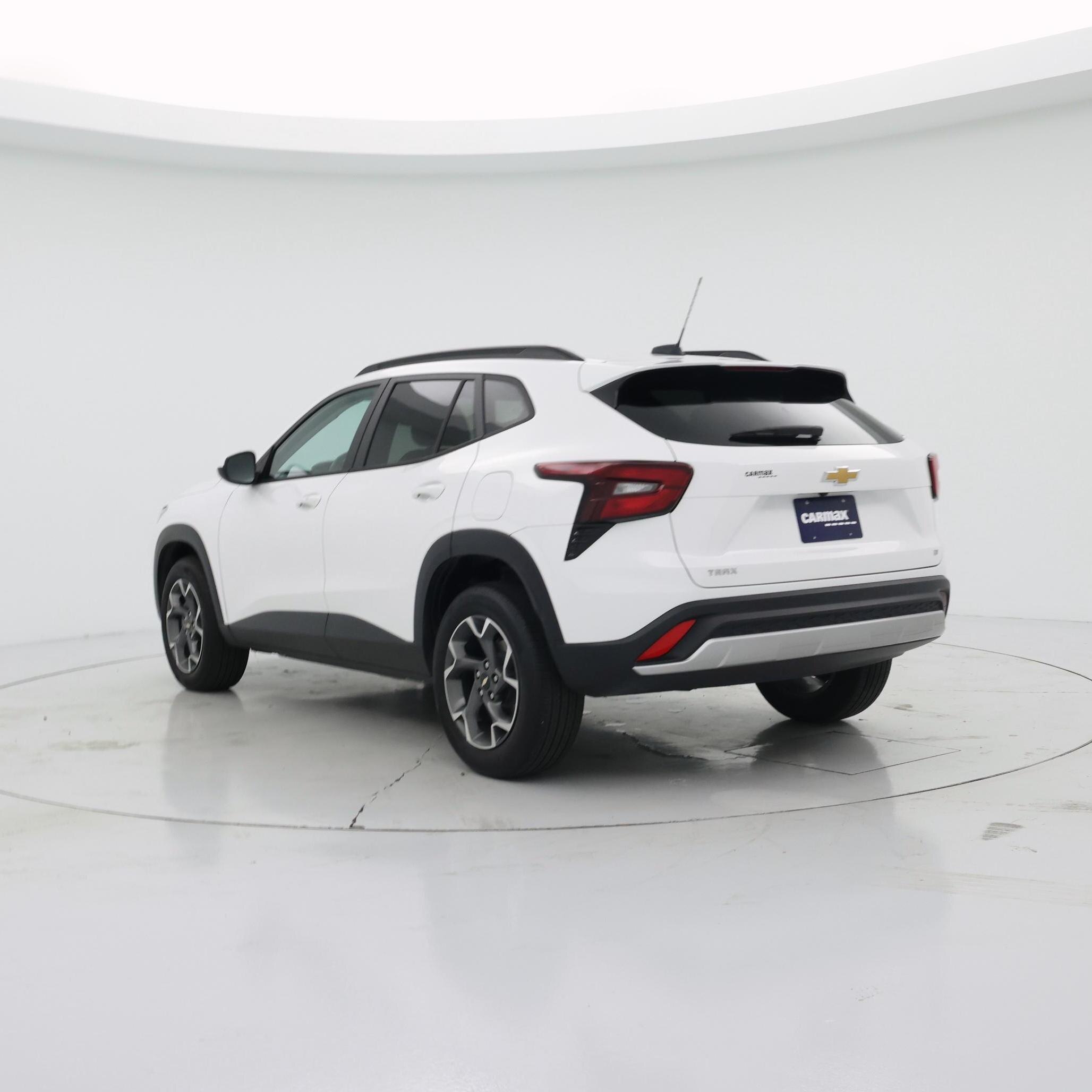 Thumbnail: 2024 Chevrolet Trax - 2