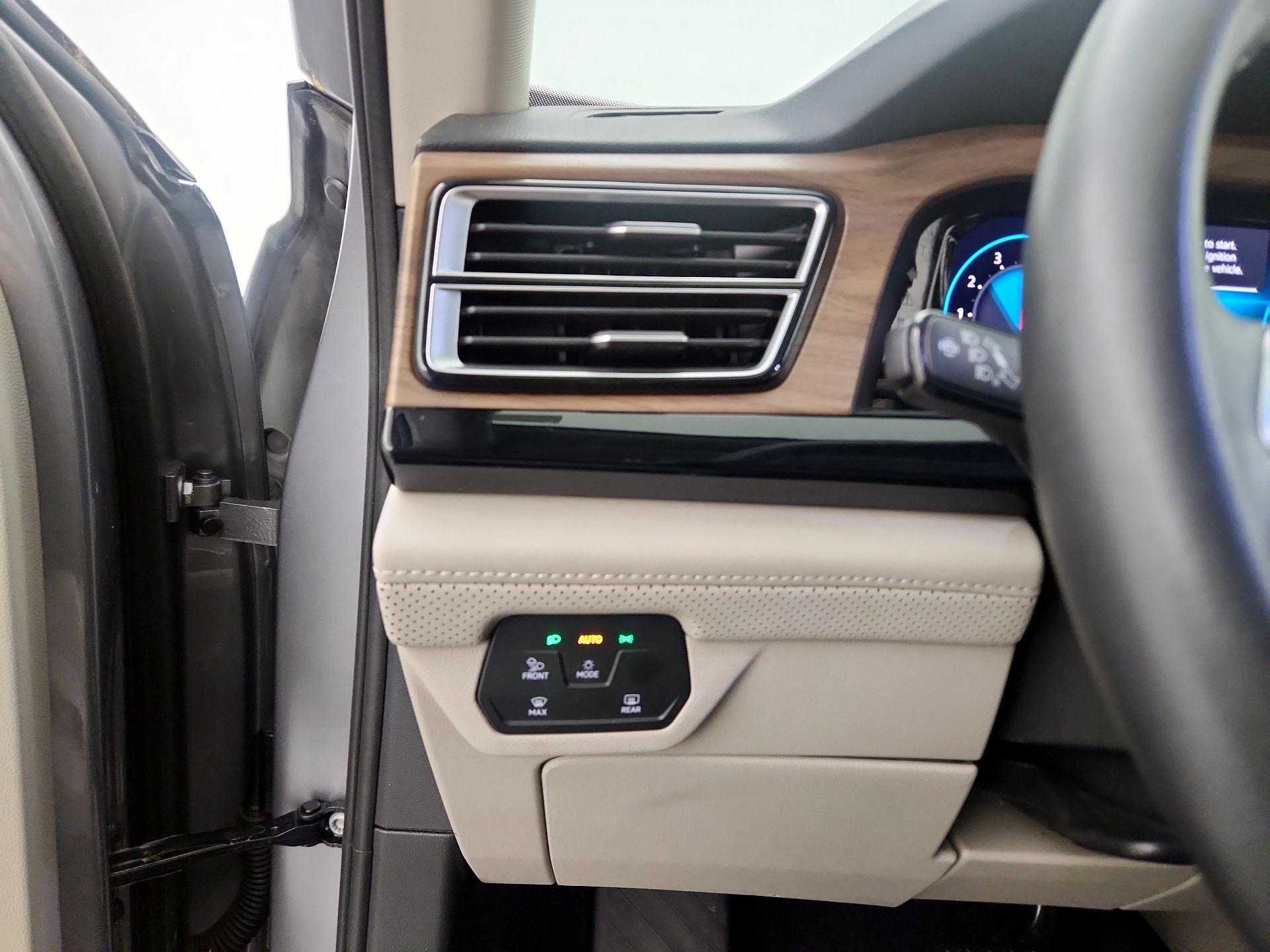 Thumbnail: 2024 Volkswagen Atlas - 13