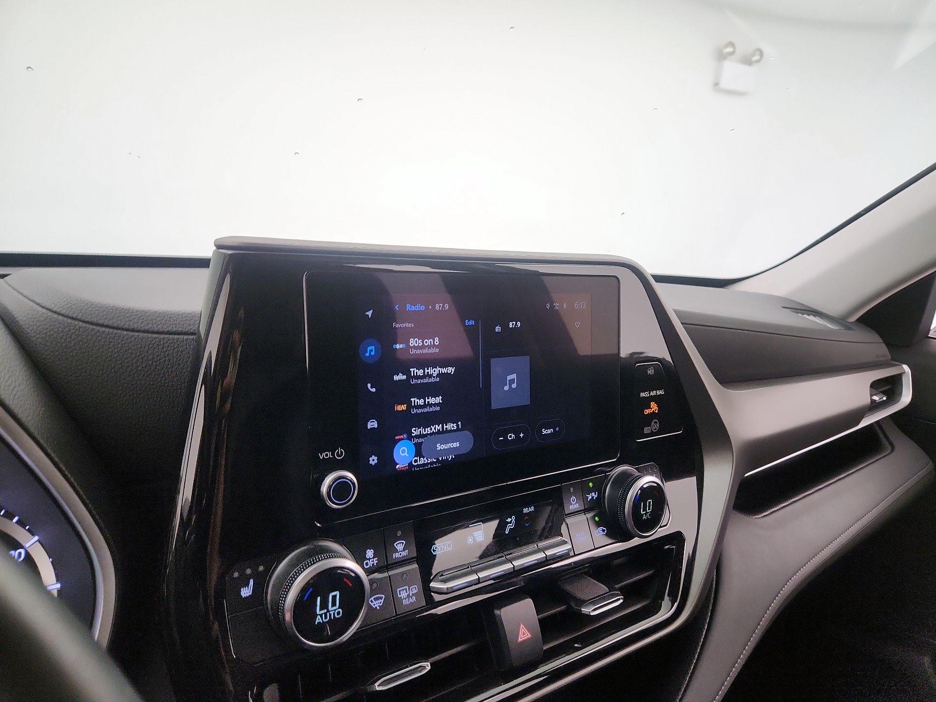 Thumbnail: 2025 Toyota Highlander - 16