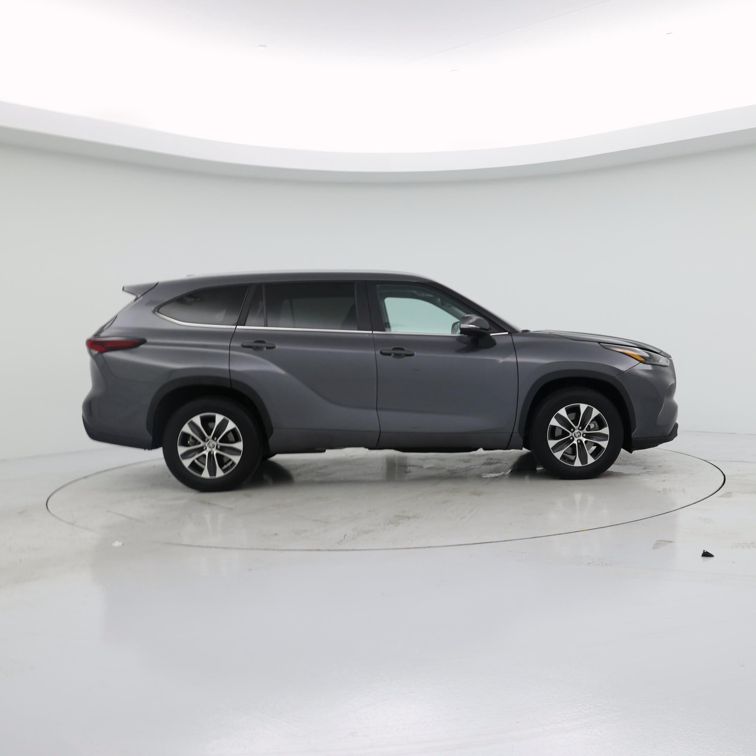 Thumbnail: 2025 Toyota Highlander - 7