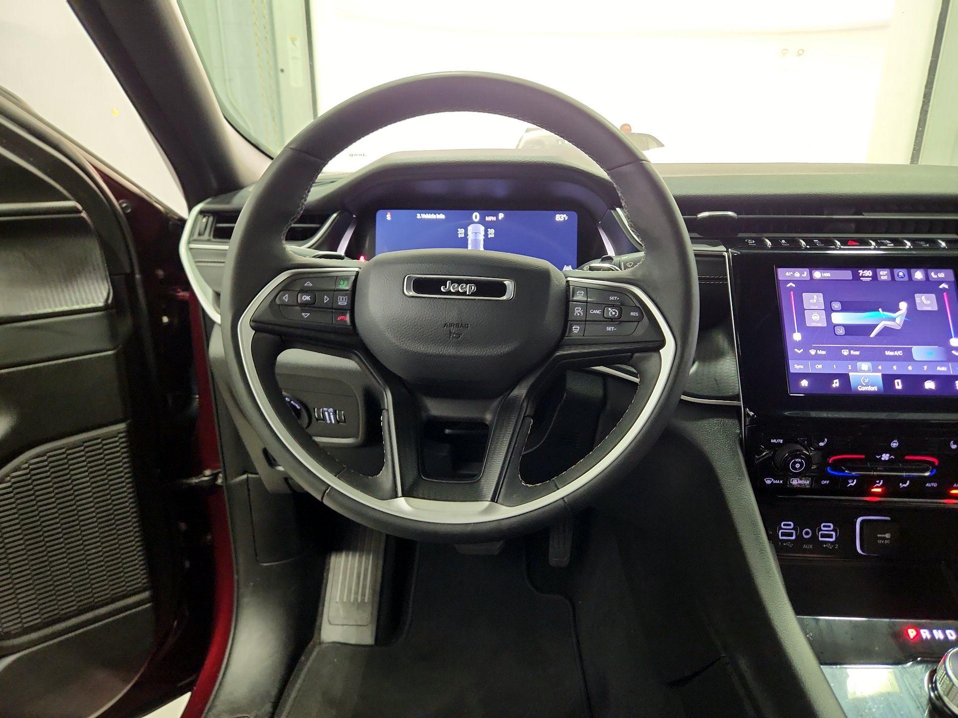 Thumbnail: 2024 Jeep Grand Cherokee - 10