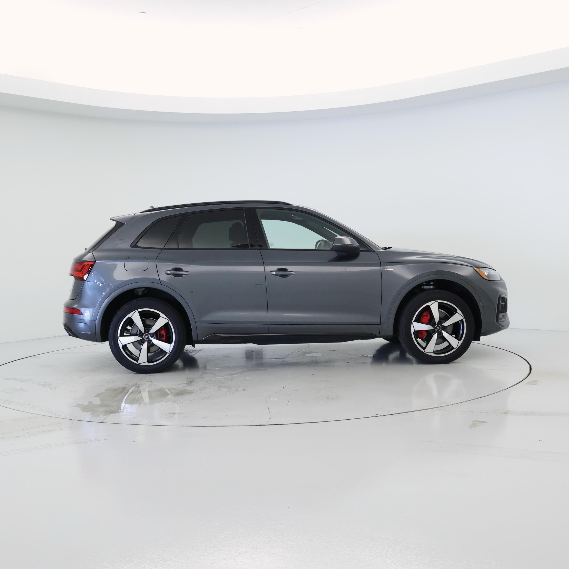 Thumbnail: 2024 Audi Q5 - 7