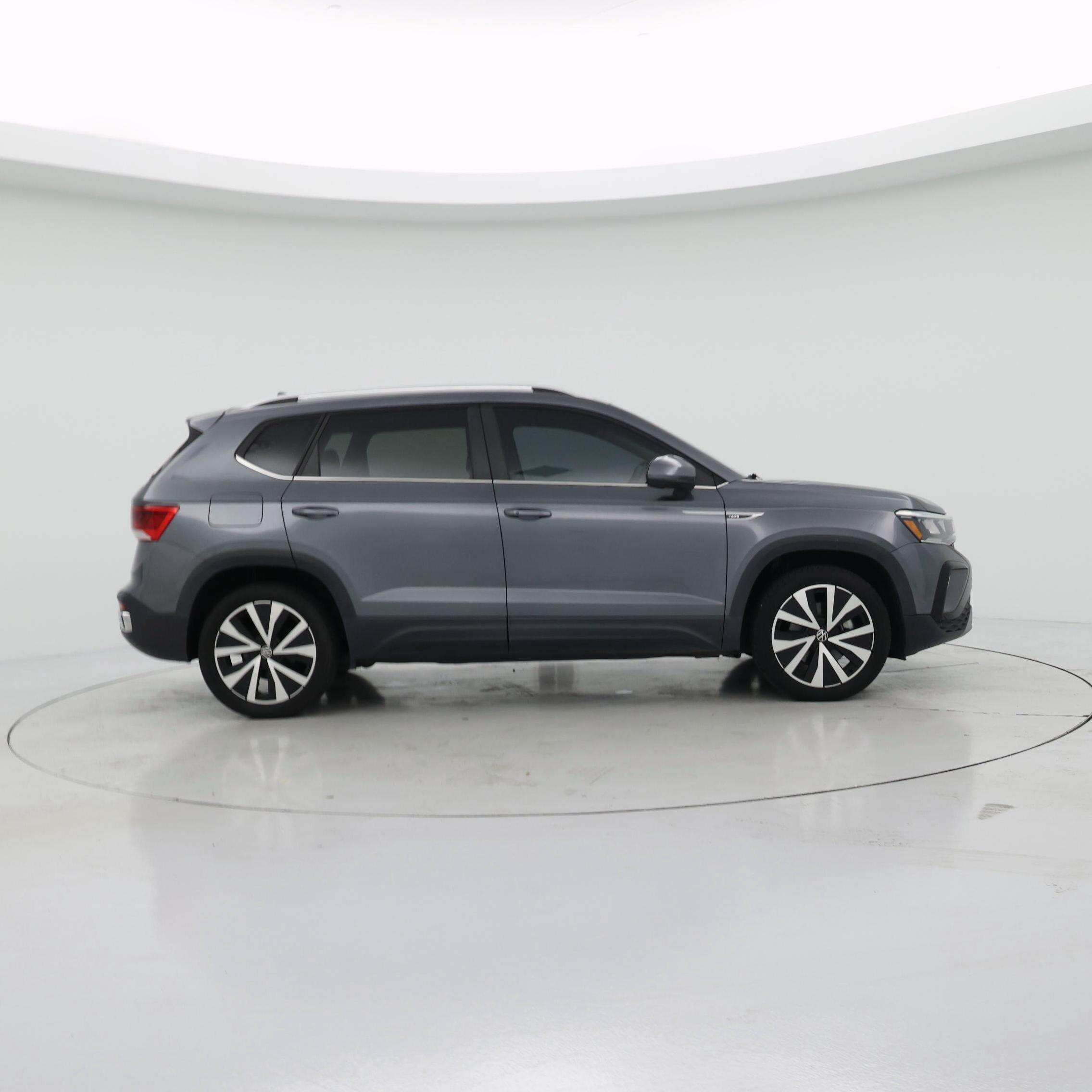 Thumbnail: 2022 Volkswagen Taos - 7